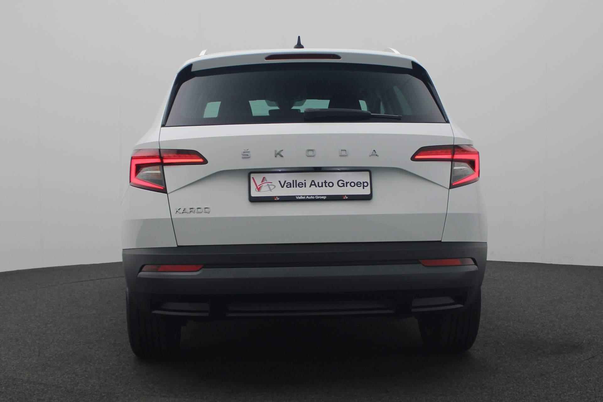 Skoda Karoq 1.0 TSI 115PK Ambition | Camera | LED | Keyless | 17 inch | Navi - 16/41