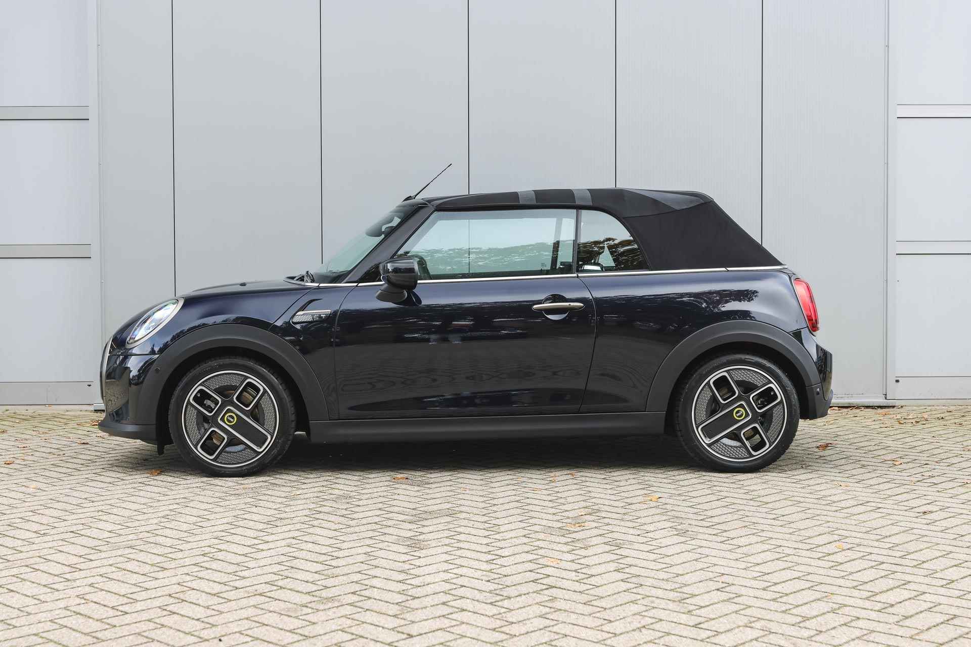 MINI Electric Cabrio MINI Yours / Achteruitrijcamera / 	Adaptieve LED / Sportstoelen / Active Cruise Control / Comfort Access / Park Assistant - 8/37