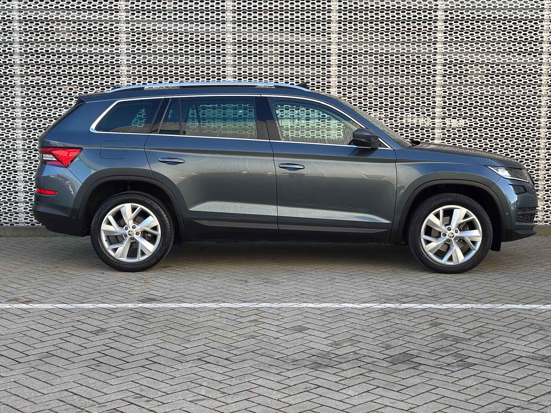 Škoda Kodiaq 1.5 TSI Style Business / Panoramadak / Virtual Cockpit / Lederen Bekleding P4 - 9/37