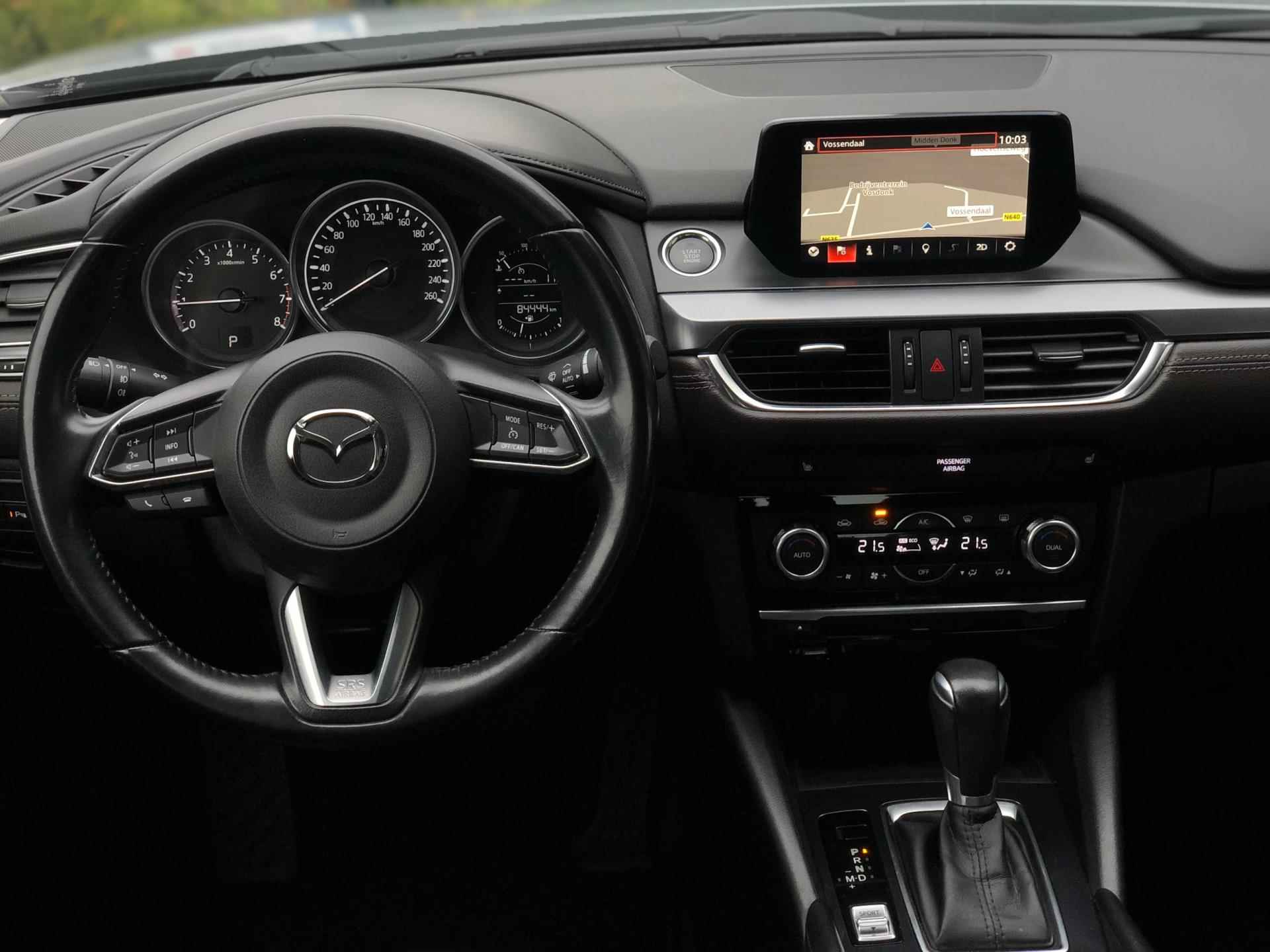Mazda 6 2.0 SkyActiv | Leder, Navi, Camera, Stoelverw., Climate, Trekhaak afn. | Dealeronderhouden | 2e Eigenaar | - 15/55