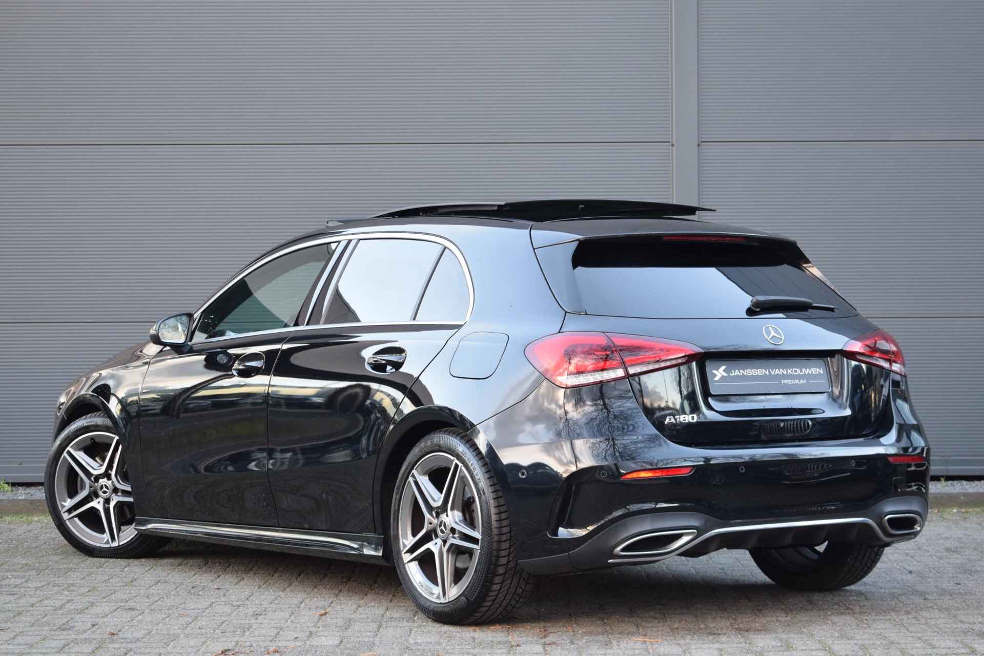 Mercedes-Benz A-klasse 180 Business Solution AMG / Pano / Schuifdak / Stoelverwarming - 4/60