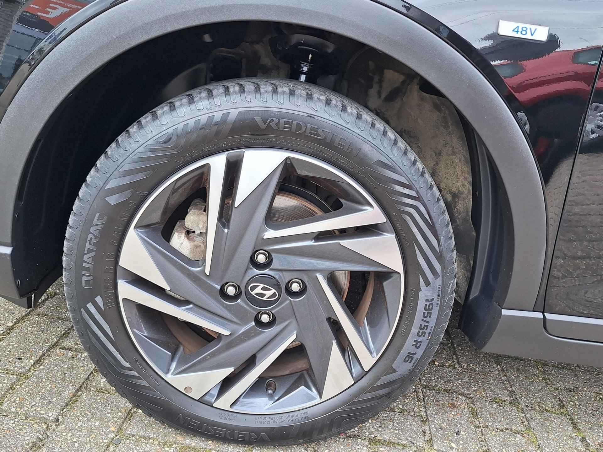 Hyundai Bayon 1.0 T-GDI Premium | Rijklaarprijs! | Climate Control | Full LED | Navigatie | Cruise Control | Camera | Parkeersensoren | Inclusief 36 mnd Garantie! | - 23/44