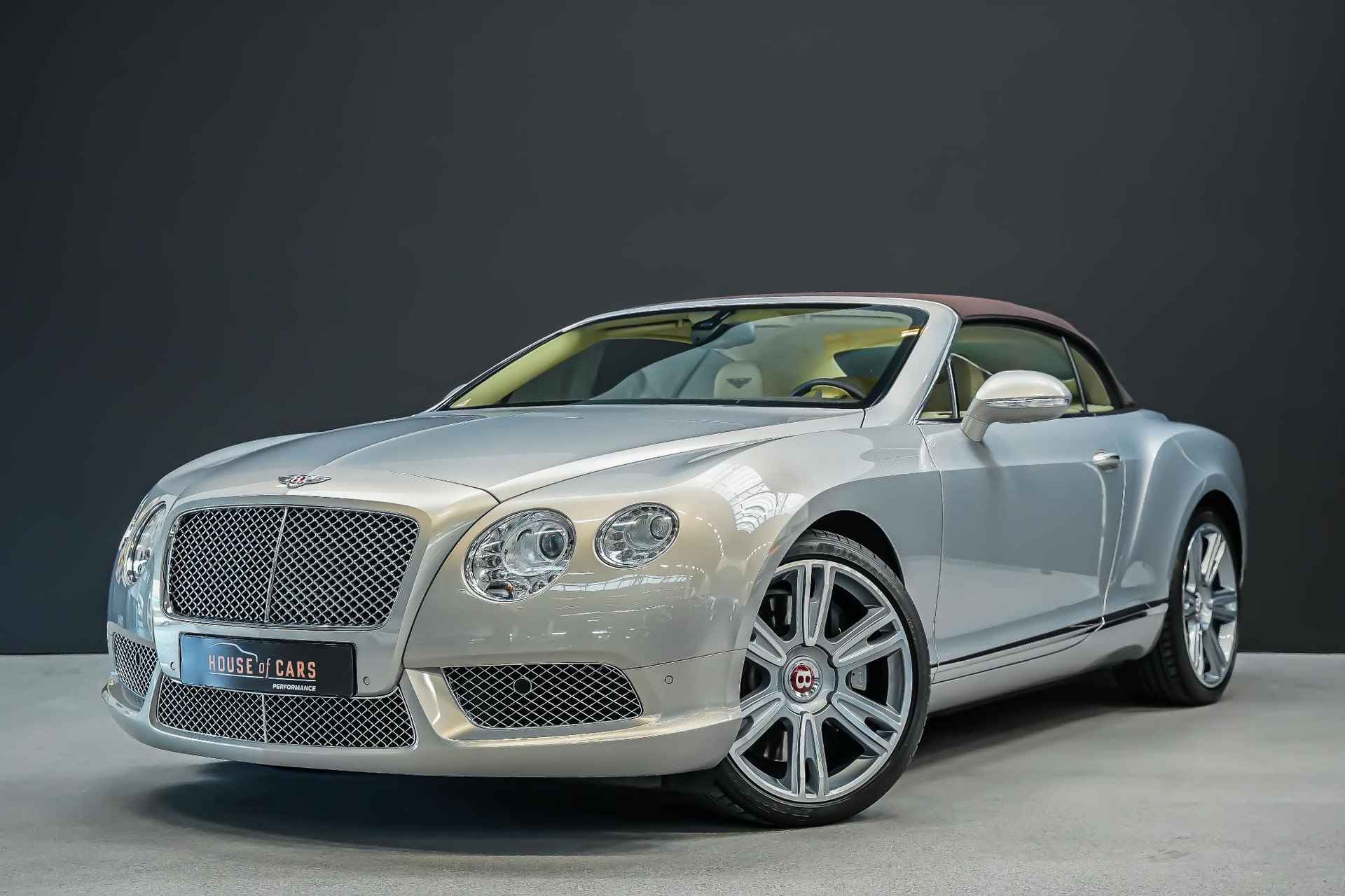 Bentley Continental GTC 4.0 507pk V8 |luchtvering|diamond stiching|massage stoelen|memory|adaptive cruise control|stoel ventilatie + verwarming|navi|bluetooth|21"| - 2/47