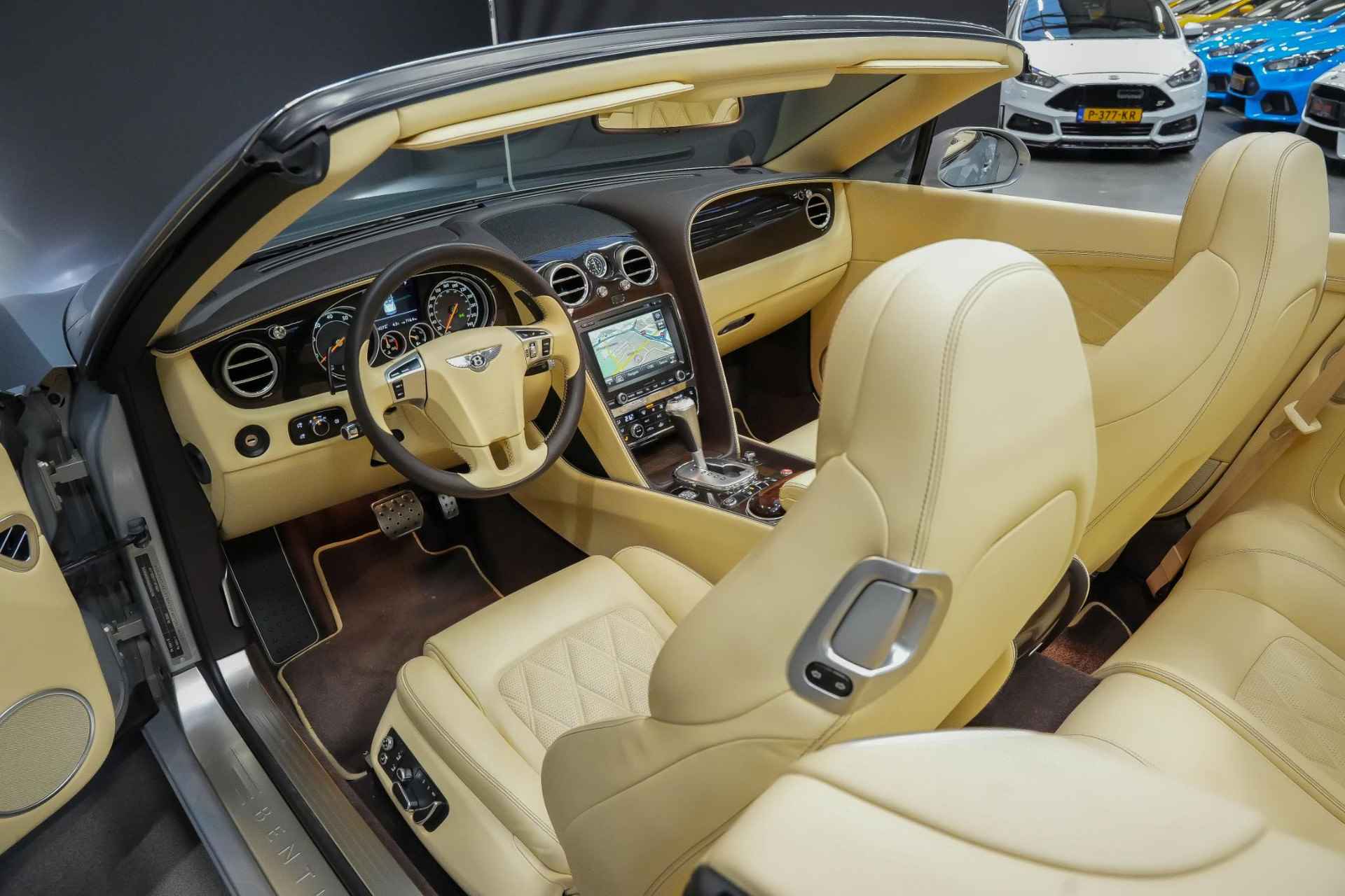 Bentley Continental GTC 4.0 507pk V8 |luchtvering|diamond stiching|massage stoelen|memory|adaptive cruise control|stoel ventilatie + verwarming|navi|bluetooth|21"| - 10/47