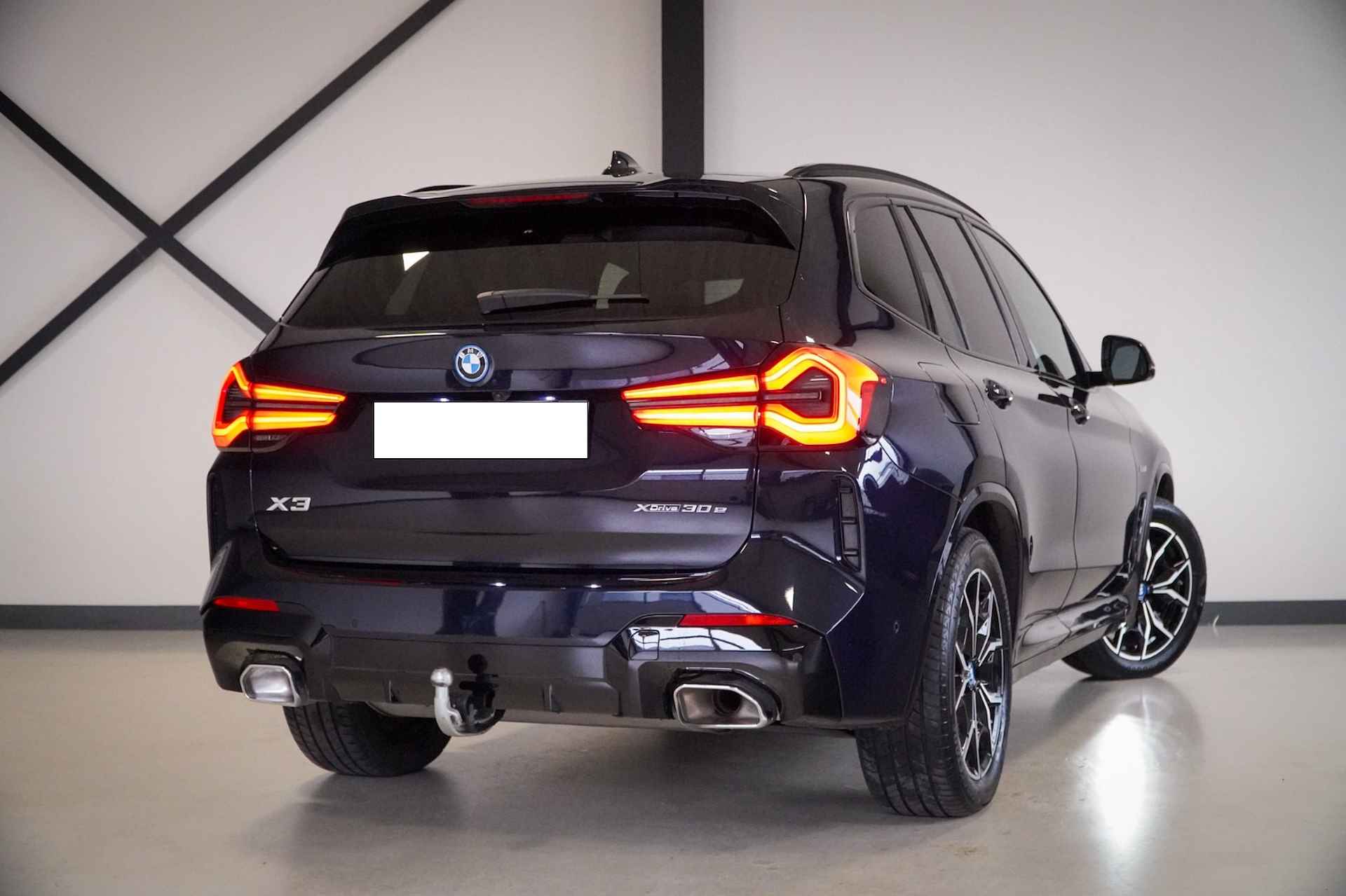 BMW X3 xDrive30e Business Edition Plus M-Sport int. 292 PK Carbonschwarz | Open dak | HUD | Camera | Elekt.haak | Leder | Full LED | Zeer netjes - 6/28