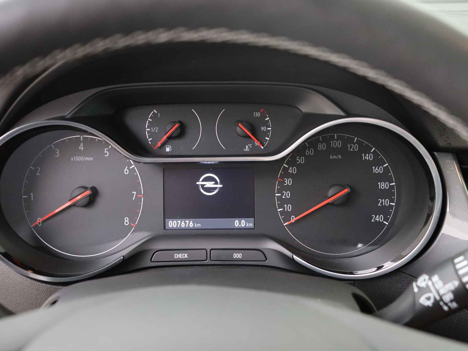 Opel Crossland 1.2 Turbo Elegance | 130PK | Navigatie | Camera | Stuur en Stoelverwarming | AGR | | Beschikbaarheid in overleg | Wordt nog mee gereden | - 6/35