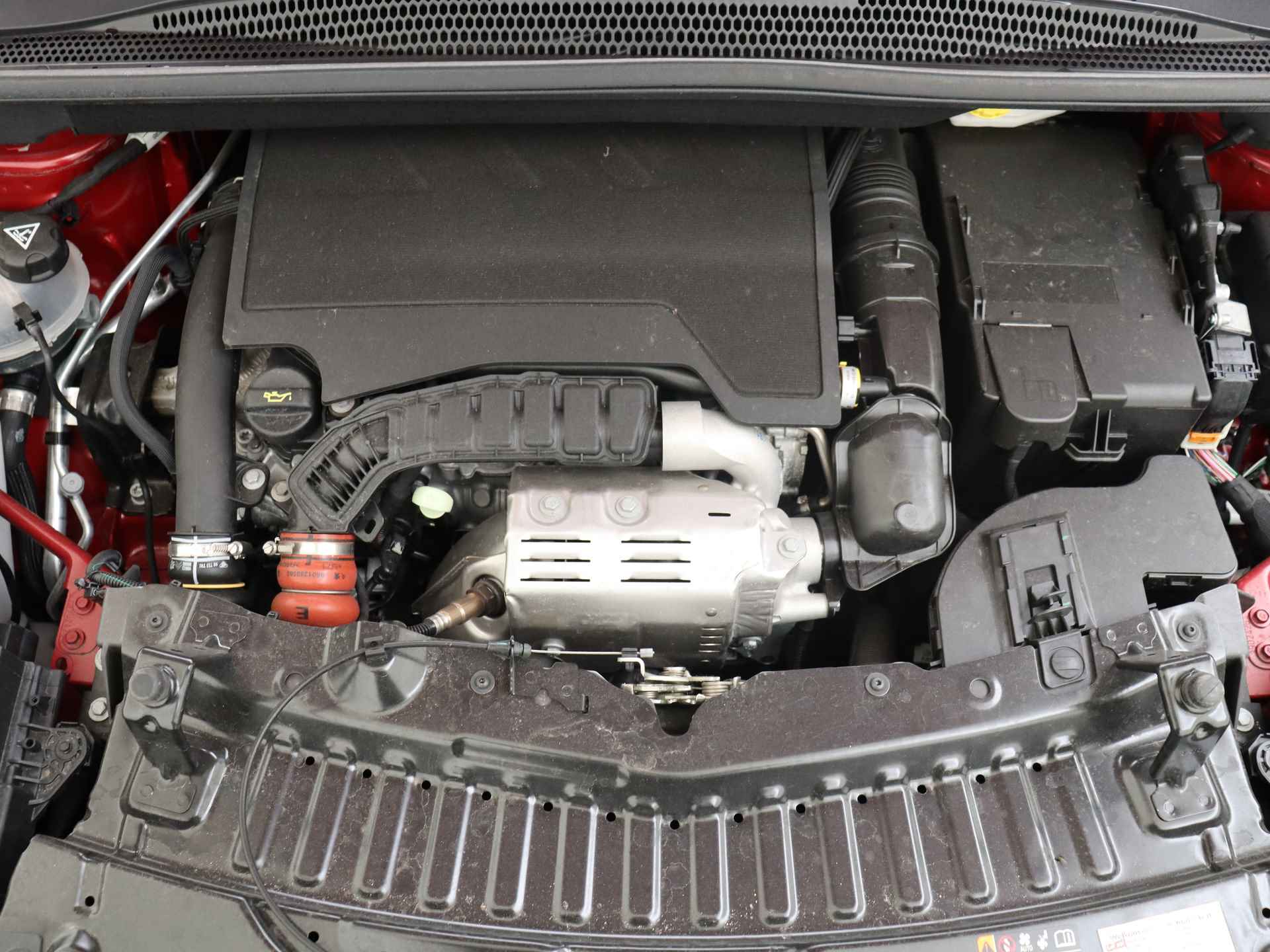 Opel Crossland 1.2 Turbo Elegance | 130PK | Navigatie | Camera | Stuur en Stoelverwarming | AGR | | Beschikbaarheid in overleg | Wordt nog mee gereden | - 33/35