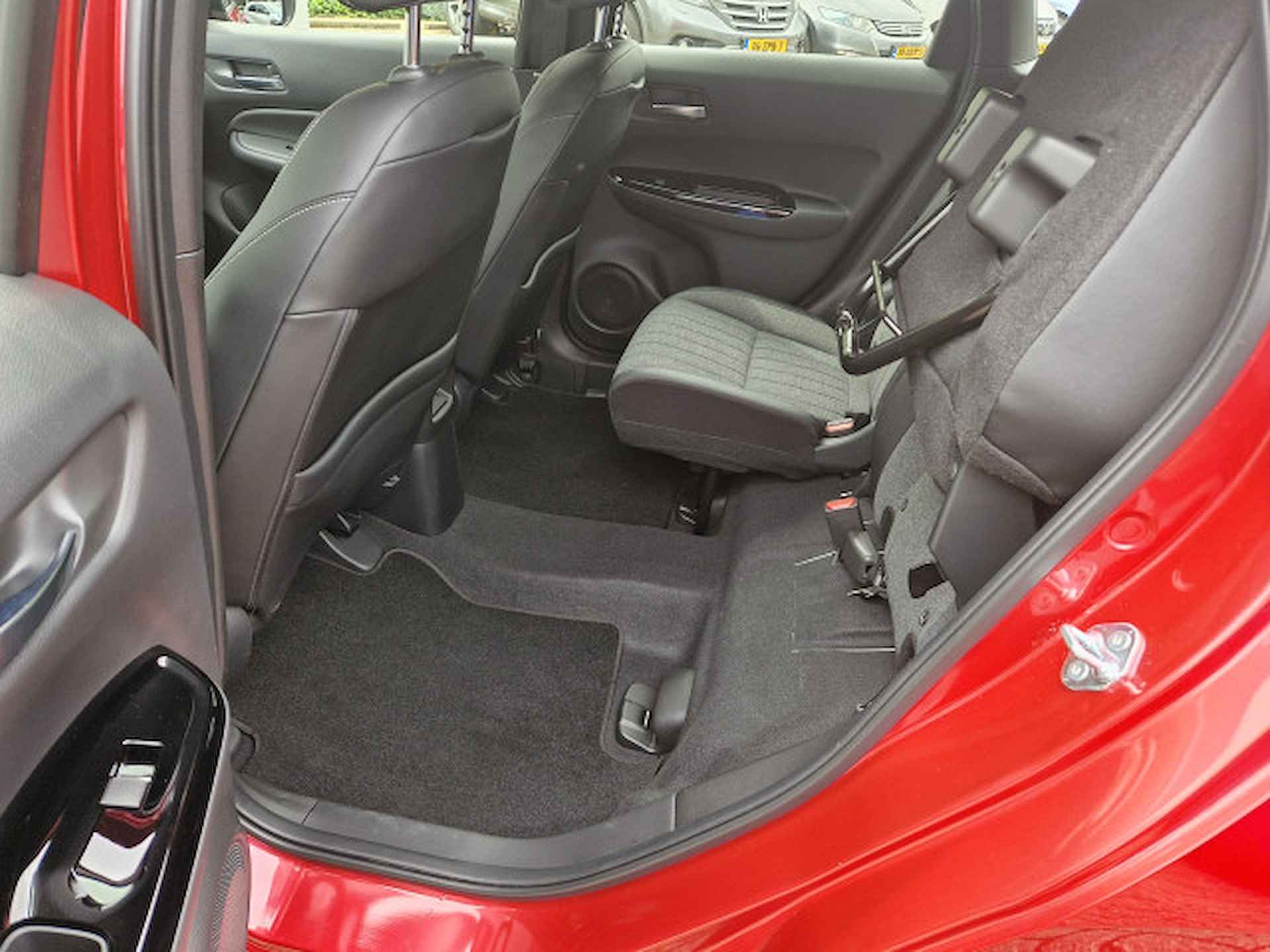 Honda Jazz 1.5 e:HEV Elegance Parkeersensoren, Apple/Android, Stoel verwarming , All-in Rijklaarprijs - 7/20