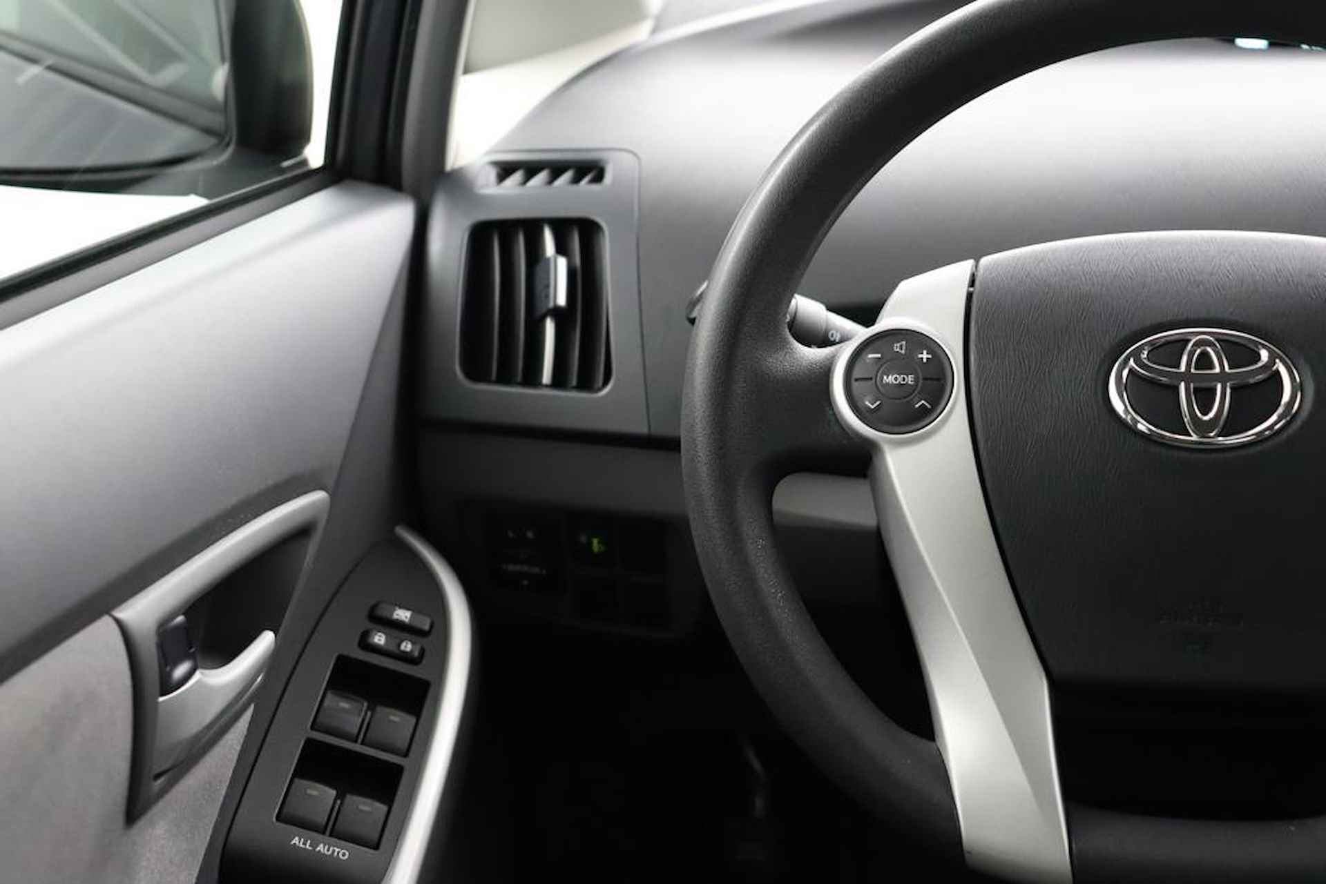Toyota Prius 1.8 Comfort Climate-Control | Cruise-Control | - 10/45