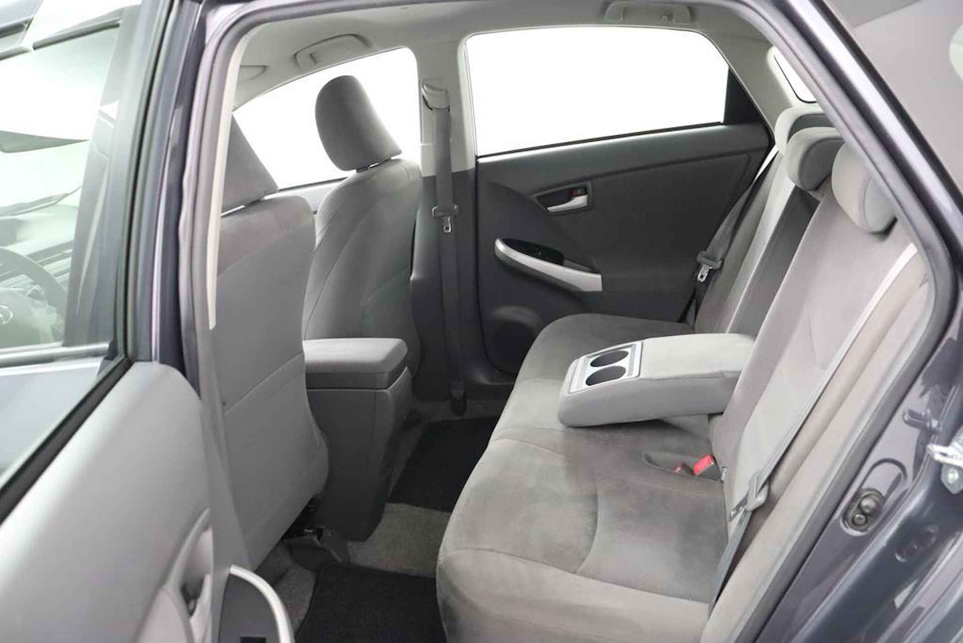 Toyota Prius 1.8 Comfort Climate-Control | Cruise-Control | - 26/45