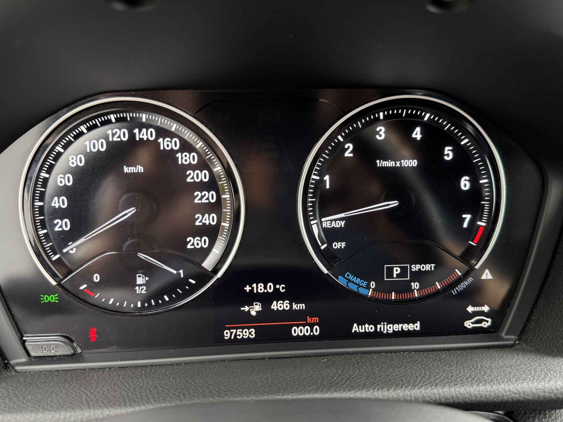 BMW 2 Serie Active Tourer 225xe iPerformance M-Sport HUD | Leer | Harman Kardon | LED - 15/27