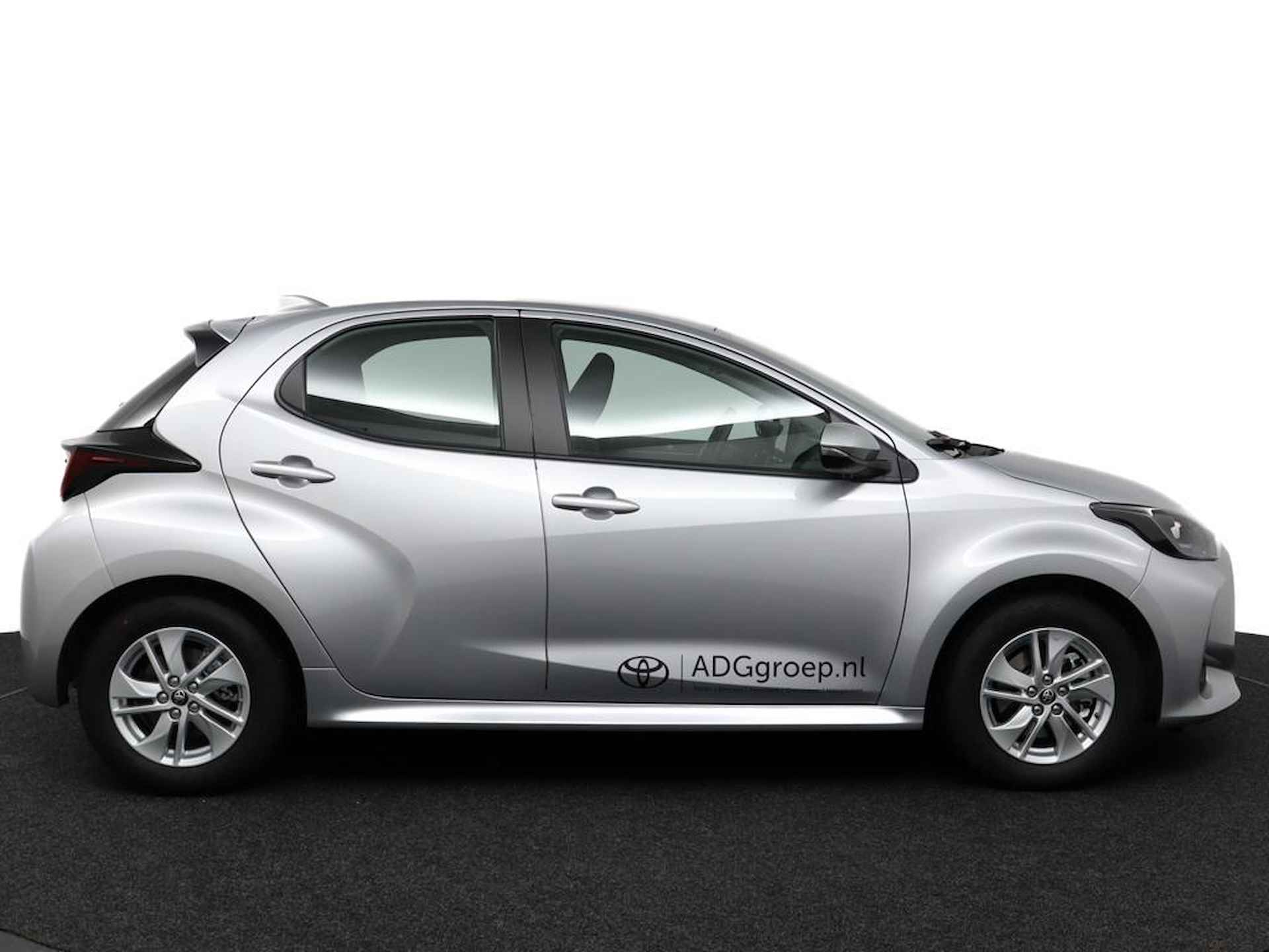 Toyota Yaris 1.5 Hybrid 115 Business | Achteruitrijcamera | Adaptive Cruise Control | Apple carplay | Android Auto | - 13/47