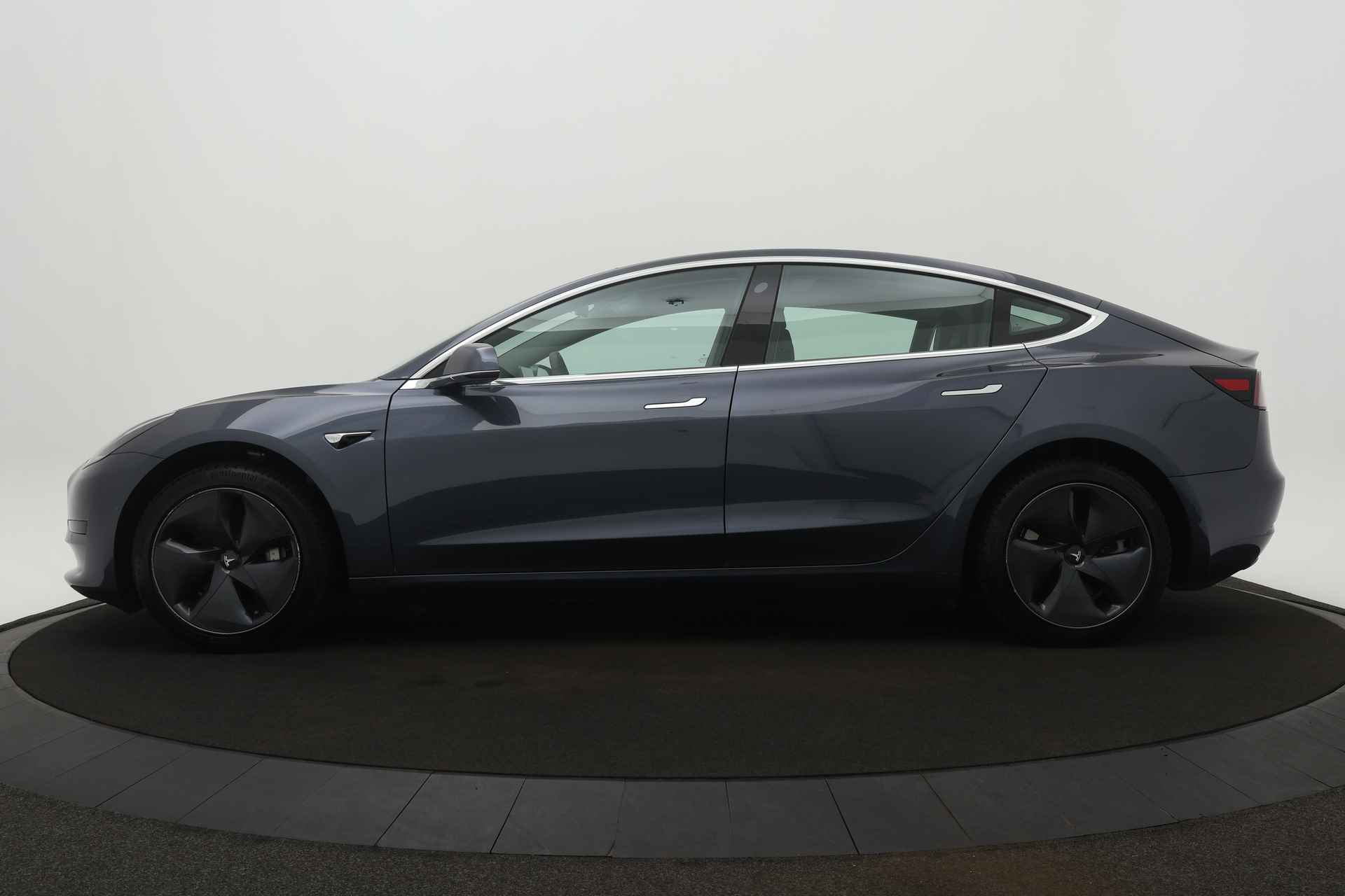 Tesla Model 3 BWJ 2020 238 PK Standard RWD Plus 60 kWh CAMERA / AUTOPILOT / NAVI / CLIMA / CRUISE/ APPLE MUSIC / SPOTIFY / LEDER / PANORAMA DAK - 8/31