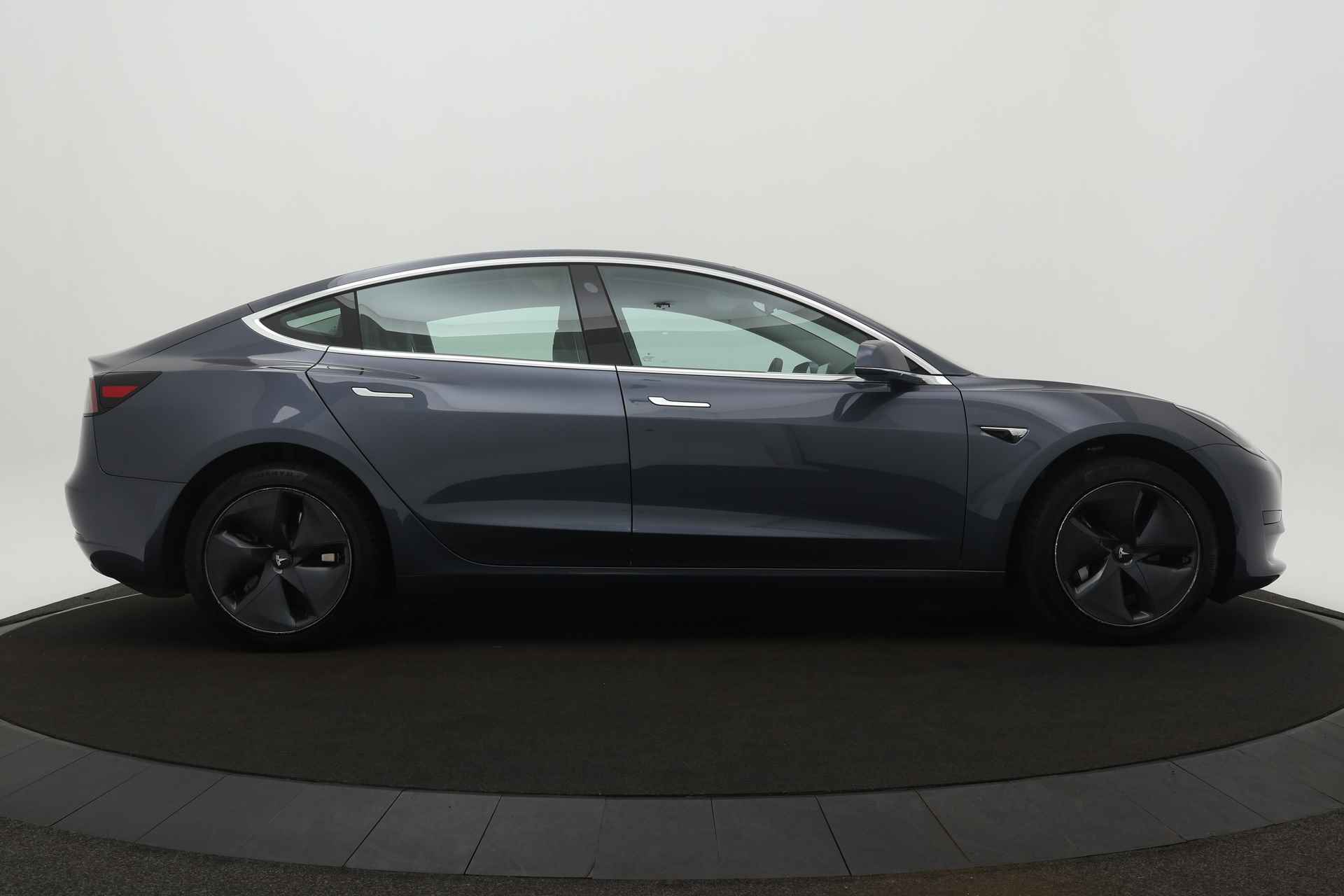 Tesla Model 3 BWJ 2020 238 PK Standard RWD Plus 60 kWh CAMERA / AUTOPILOT / NAVI / CLIMA / CRUISE/ APPLE MUSIC / SPOTIFY / LEDER / PANORAMA DAK - 23/31