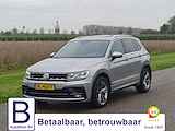 Volkswagen Tiguan 1.4 TSI ACT Comfortline Business R | R-Line | Pano | Trekh | NL | 19 " | LED | Digi Dash