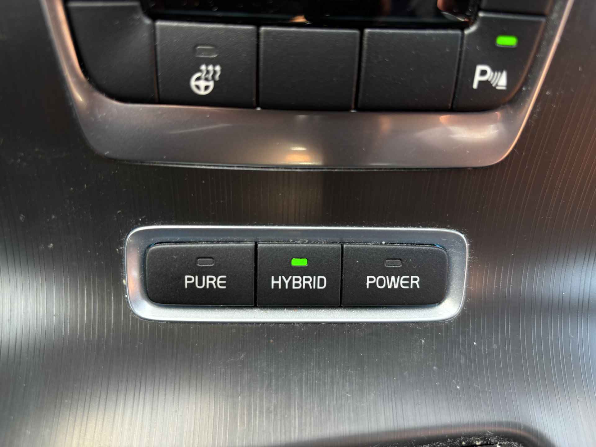 Volvo V60 2.4 D6 AWD Plug-In Hybrid Summum | Goed onderhouden | Schuifdak | Stuurverwarming - 36/47