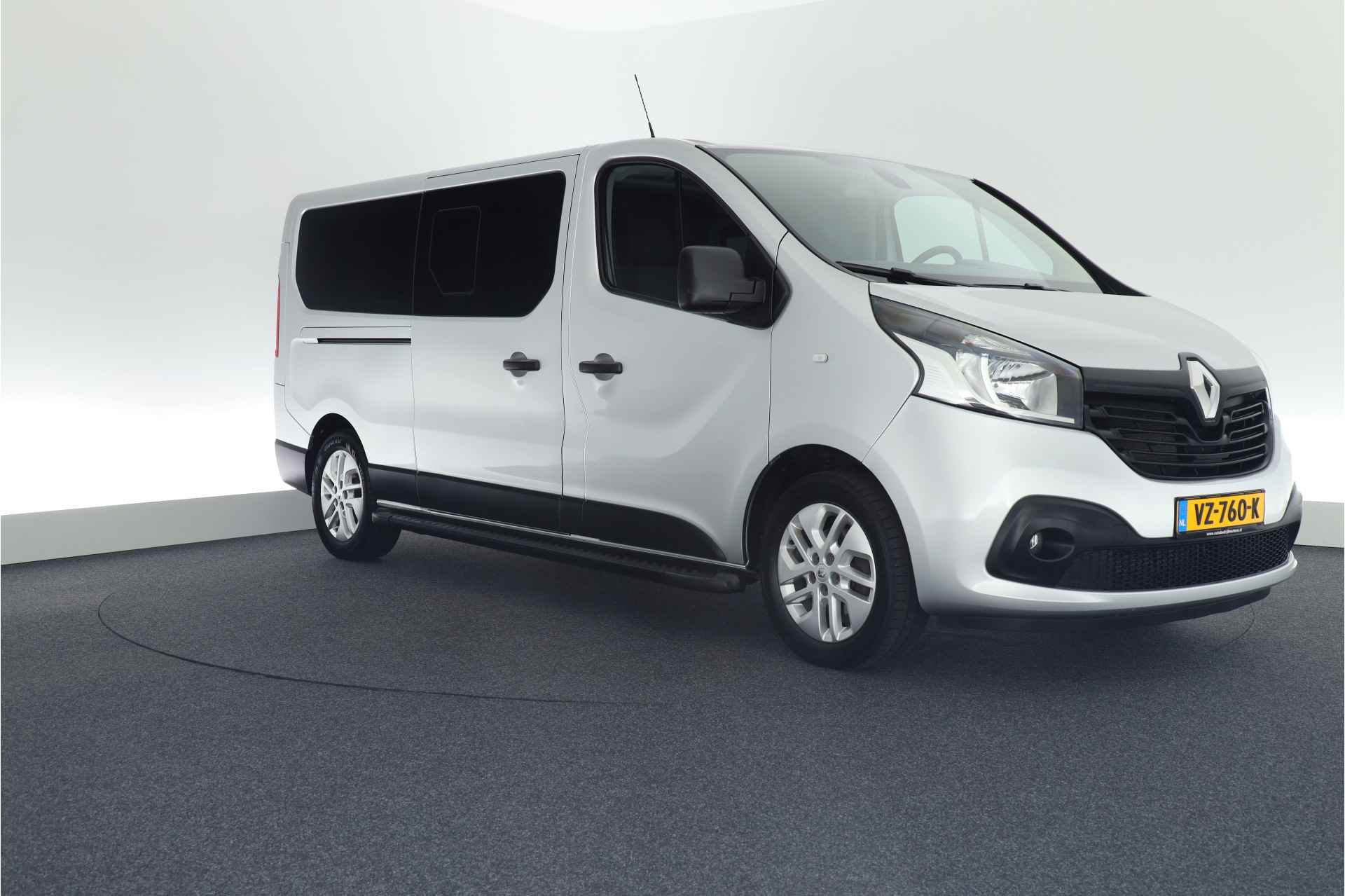 Renault Trafic 1.6 dCi 140pk H6 T29 L2H1 DC Comfort Energy MARGE Schijfdeur L+R Trekhaak Camera Navigatie - 6/38