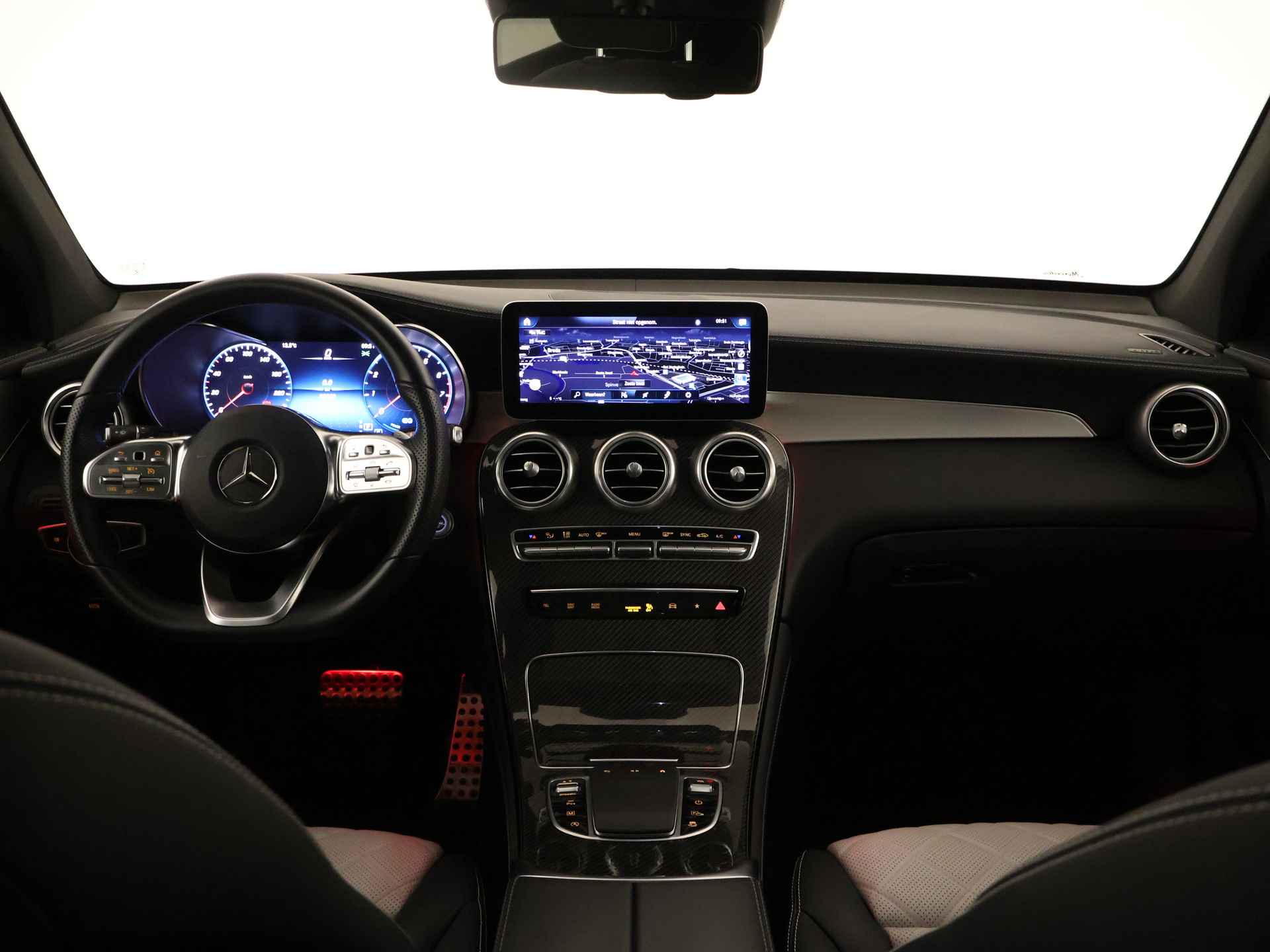 Mercedes-Benz GLC 200 AMG Nightpakket | Manufaktuur Interieur | Panoramadak | Burmester Audio | Memory | Keyless Go | Augmented Reality | Inclusief 24 maanden MB Certified garantie voor Europa. - 6/44