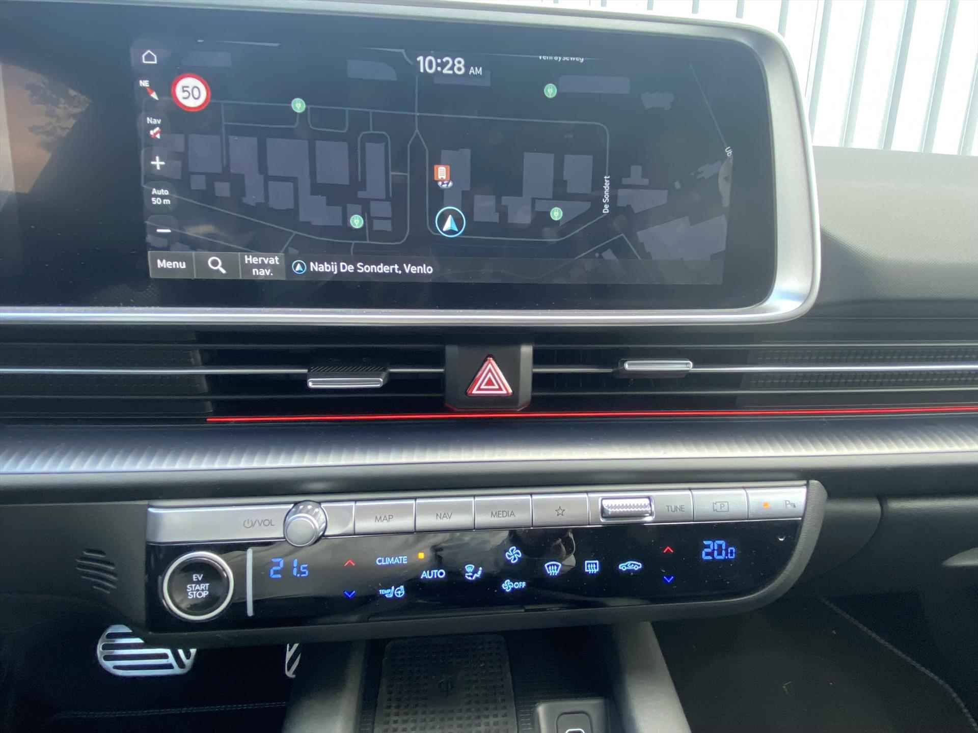 HYUNDAI Ioniq 6 77,4 kWh 229pk RWD Connect - 25/38