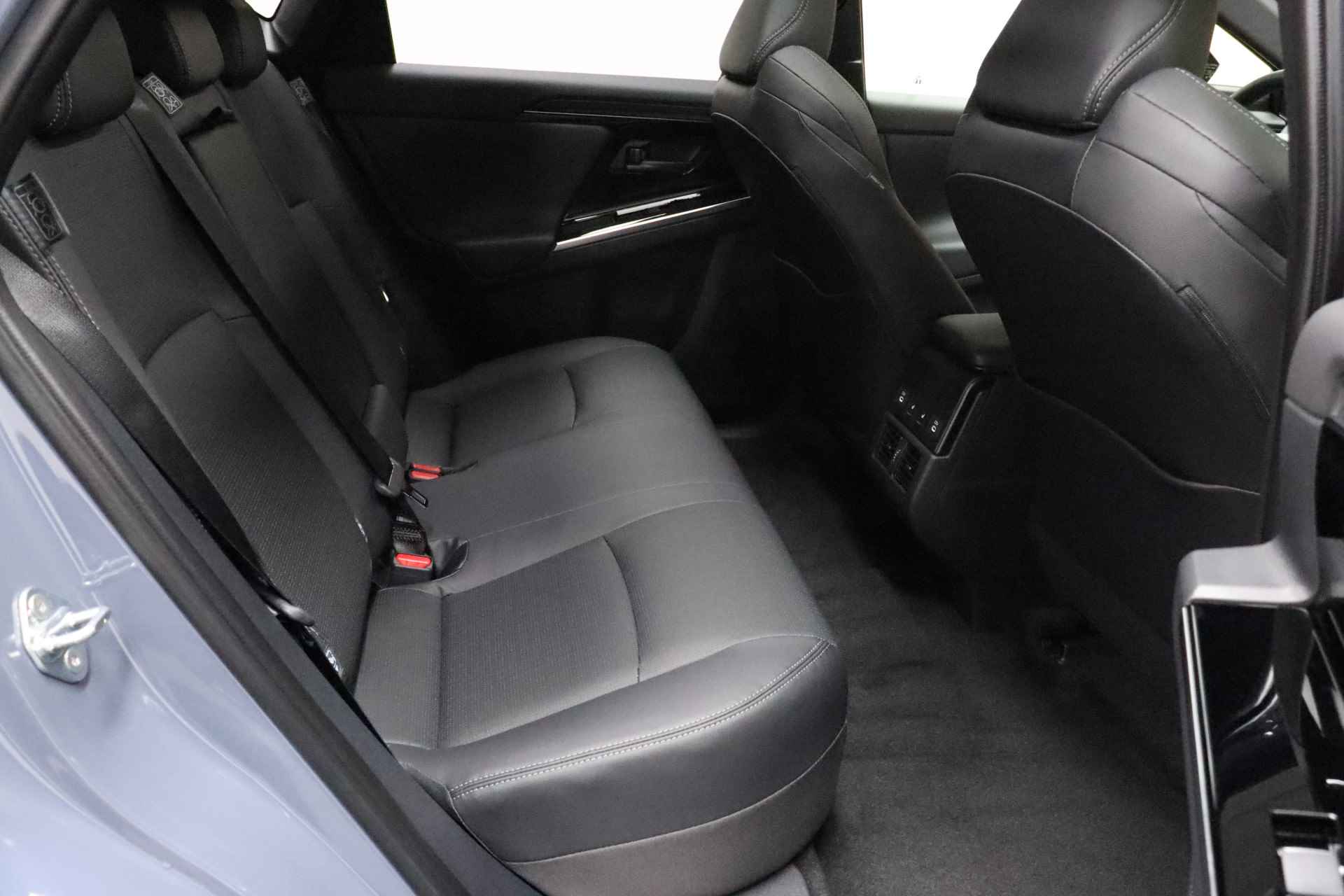 Subaru SOLTERRA Two-Tone Package 71 kWh AWD | Nieuw uit voorraad leverbaar | Panoramadak | Leder | Full Led | Cruise adaptief | Navigatie - 30/31