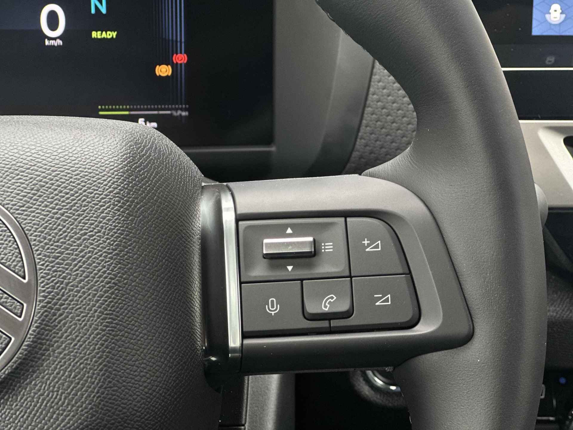 Citroen Ë-C4 Max 54 kWh 156pk | Facelift!! | Parkeercamera/-sensoren (voor/achter) | Draadloze Carplay | DAB | Comfort Stoelen | Head-Up Display | LED | Draadloze telefoonlader | Skiluik | Stoel-/Stuurverwarming | - 27/35