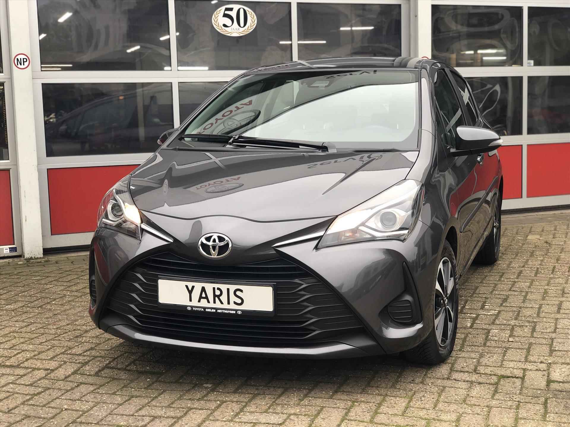 Toyota Yaris 1.5 VVT-i Aspiration Plus | Lichtmetalen velgen, Safety sense, Parkeercamera, Cruise control, Bluetooth - 35/36