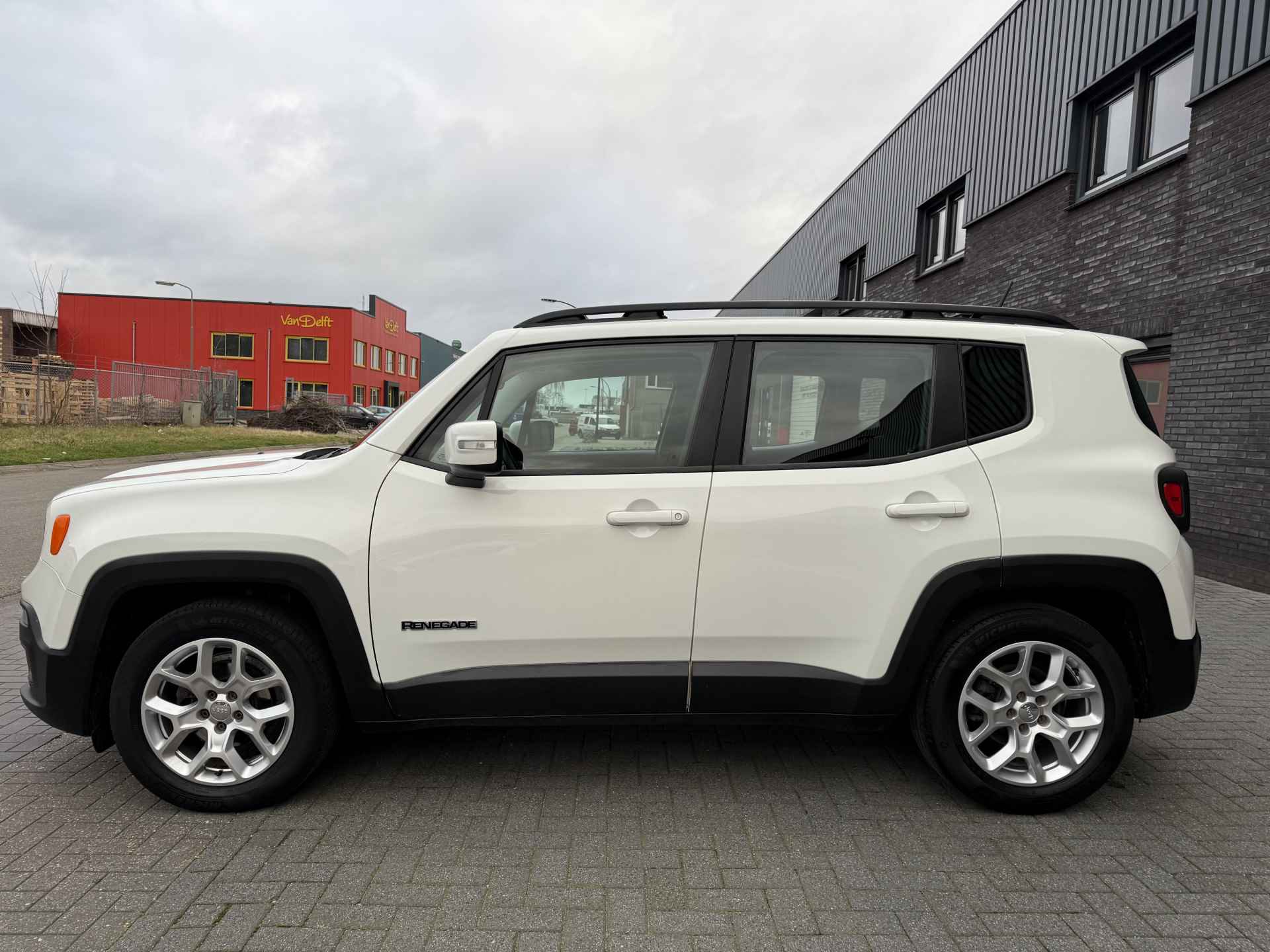 Jeep Renegade 1.4 MultiAir Freedom | 2E EIGENAAR | 12MND GARANTIE | PANODAK | NAVI | CRUISE | LMV | - 10/42