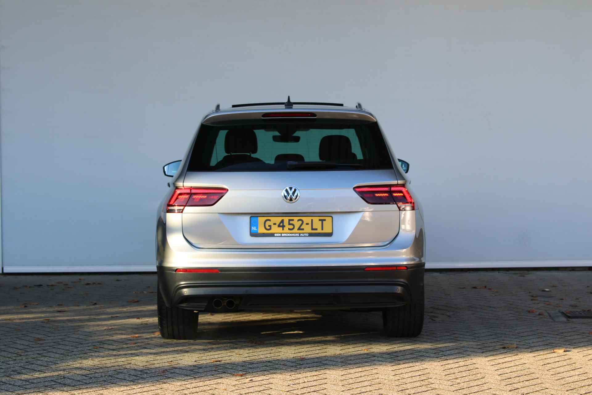 Volkswagen Tiguan 1.5 TSI Comfortline Business PANO/LEDER/ LED / ADAPTIEF/18INCH/NAVI/KEYLESS/WINTERPAKKET - 7/41