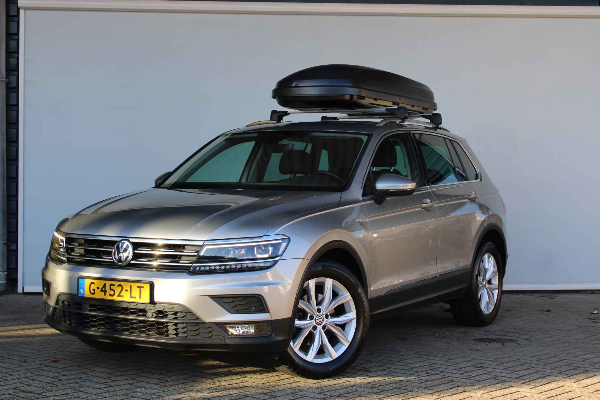 Volkswagen Tiguan 1.5 TSI Comfortline Business PANO/LEDER/ LED / ADAPTIEF/18INCH/NAVI/KEYLESS/WINTERPAKKET - 3/41