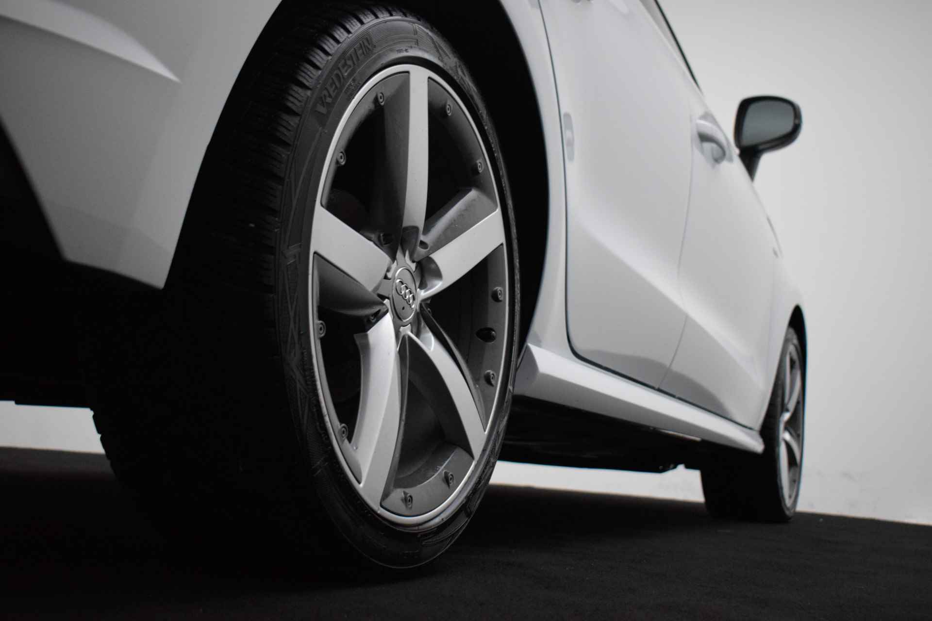 Audi A1 Sportback 1.0TFSI S-LINE Edition XENON/CLIMA/STOELVERW./BLUETOOTH/LMV - 14/24