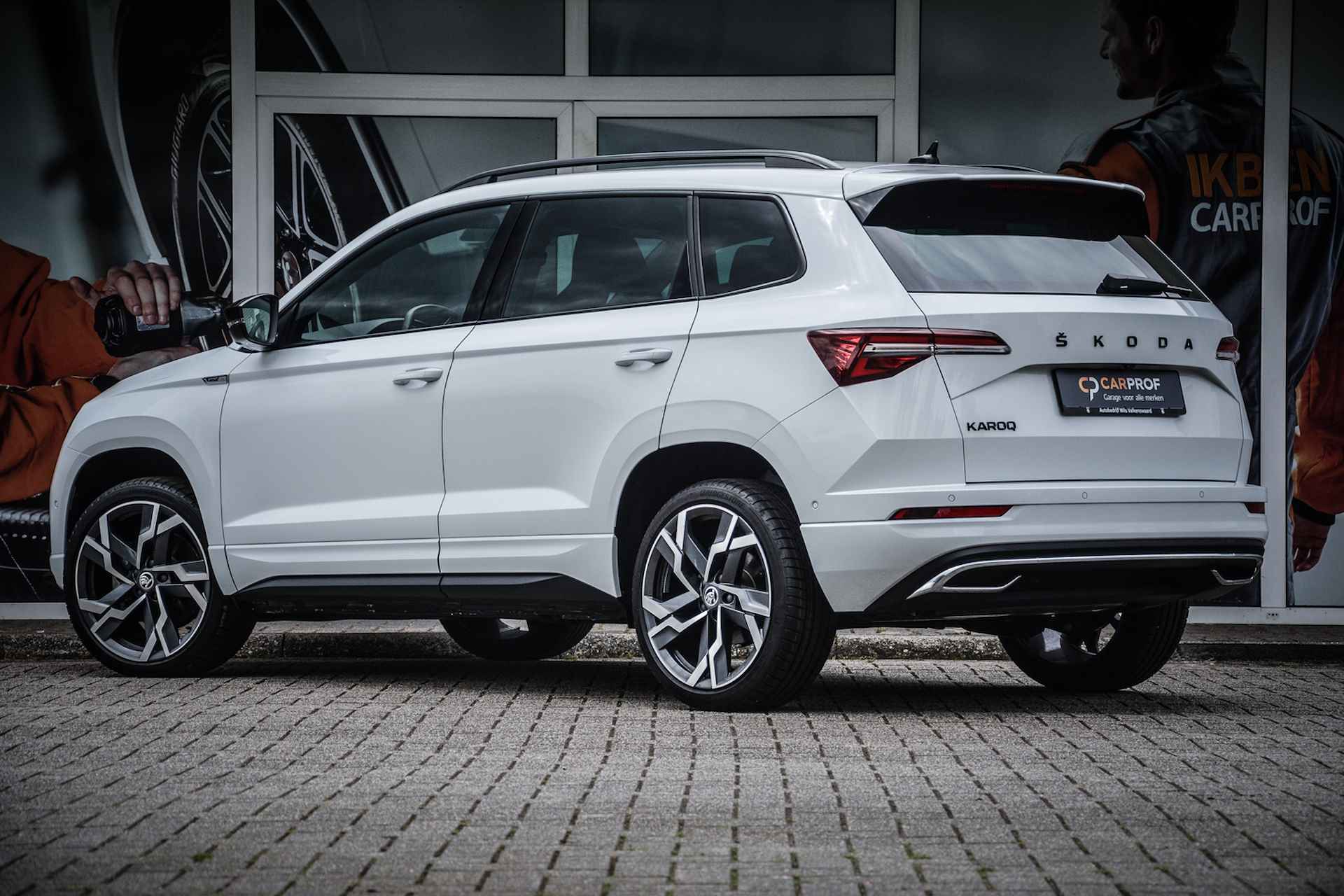 Skoda Karoq 1.5 TSI 110kW/150pk DSG Sportline - 4/19