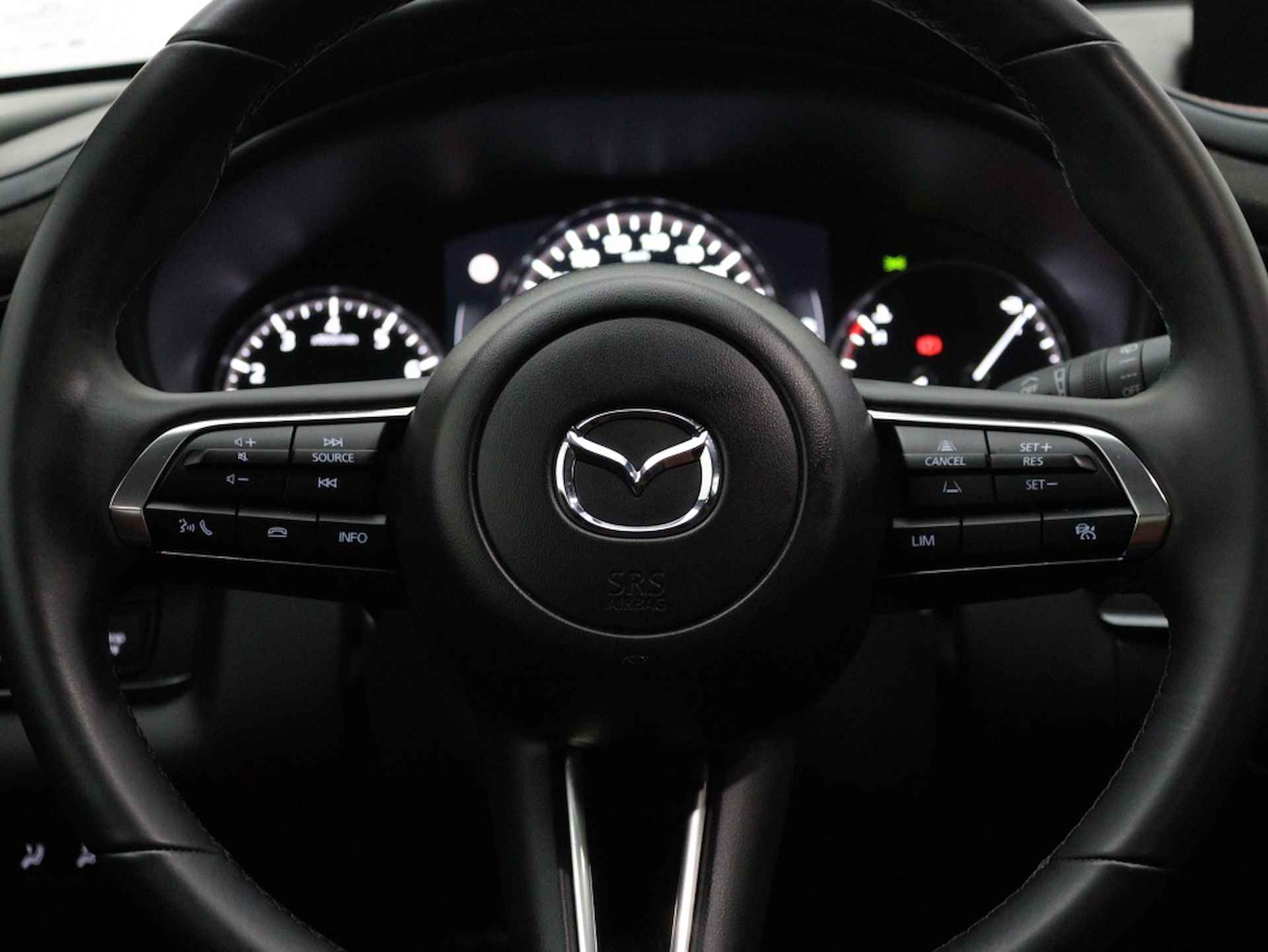 Mazda CX-30 2.0 eSA-G Nagisa | Stoelverwarming | Carplay | Navigatie | Cruis - 28/48