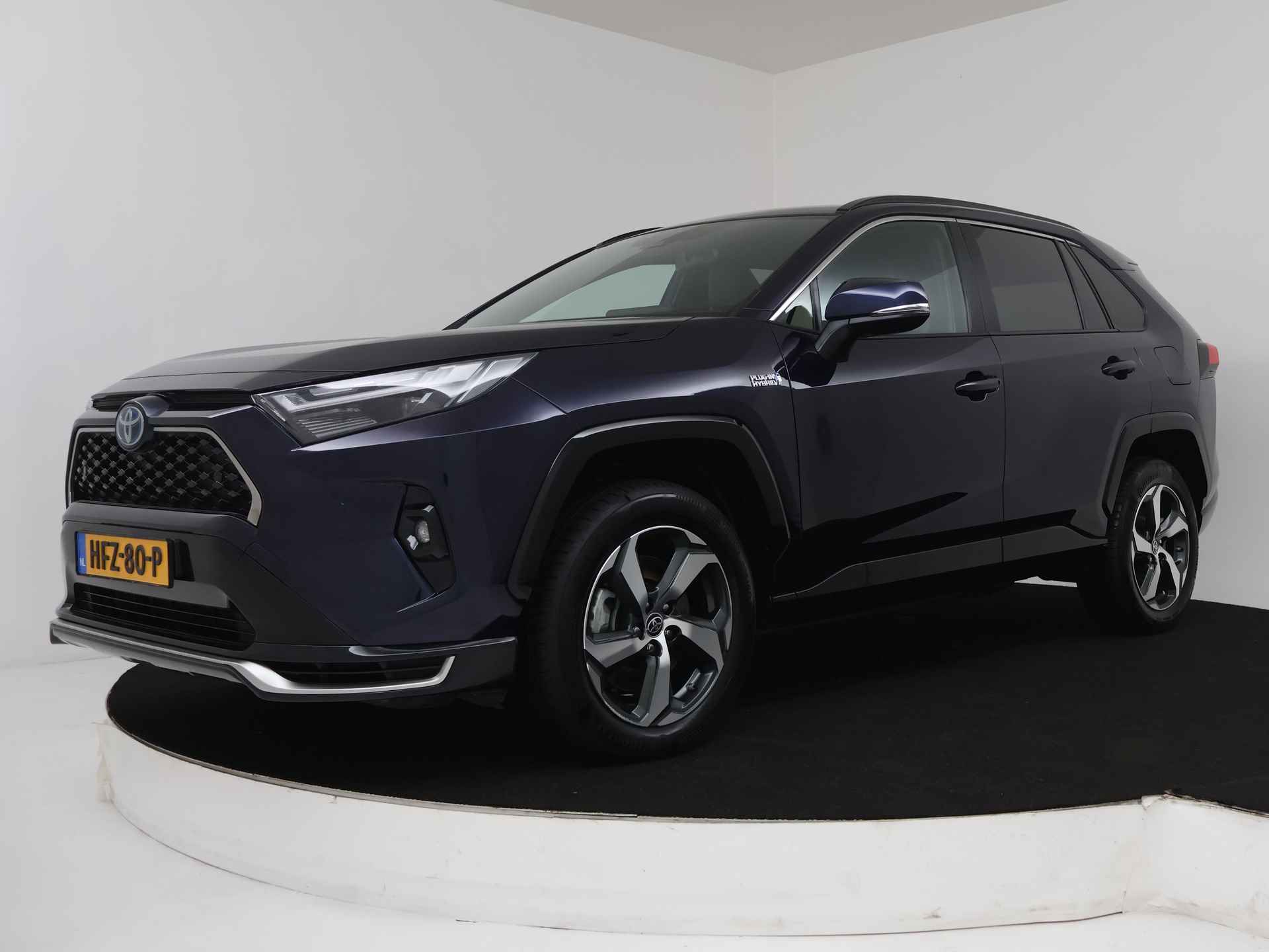 Toyota RAV4 2.5 Plug-in Hybrid AWD Style Limited | Verwarmde voorstoelen | - 17/43