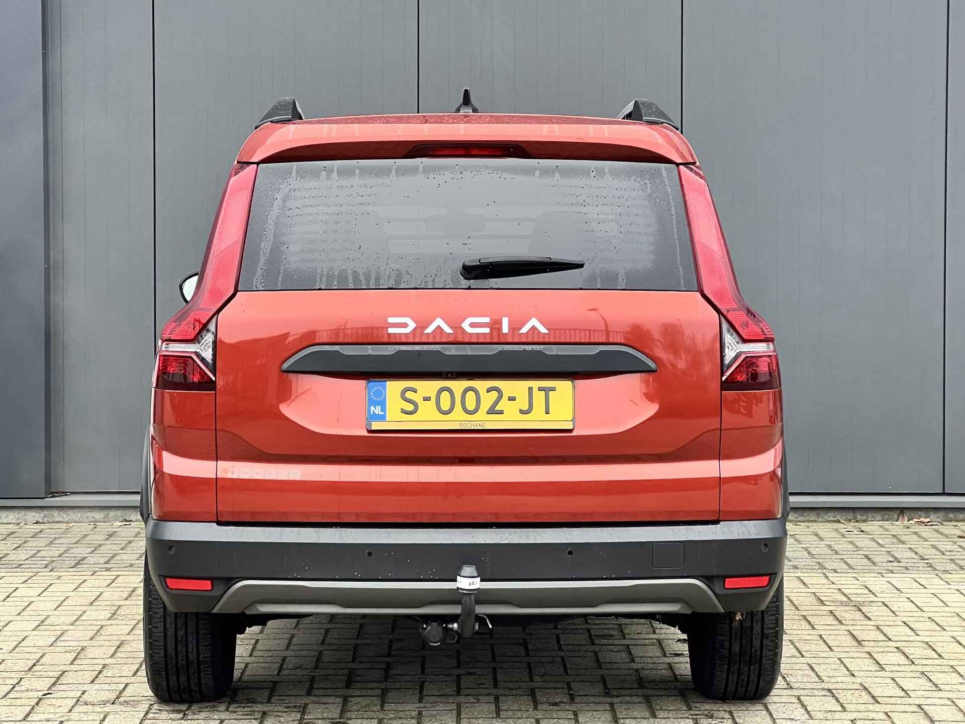 Dacia Jogger 1.0 TCe 100 ECO-G Extreme 5p. | Trekhaak | Keyless | Apple Carplay & Android Auto | Dodehoek Detectie | Climate Control - 14/25