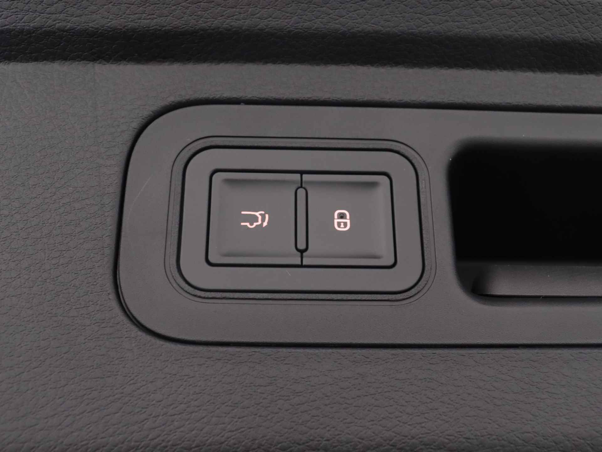 BYD TANG AWD Executive 86 kWh | €10.000 Voorraad Voordeel! Direct Rijden! | Digital Cockpit | Navigatie | Stoelverwarming/-koeling | - 39/45