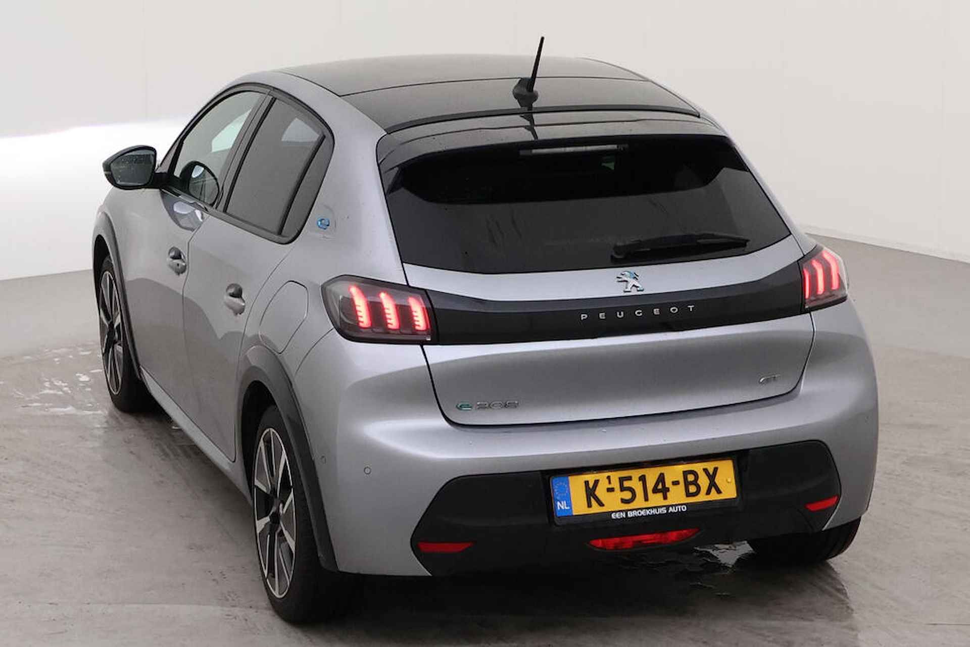 Peugeot e-208 EV GT 350 50 kWh NL AUTO | VOLLE AUTO ! - 13/17