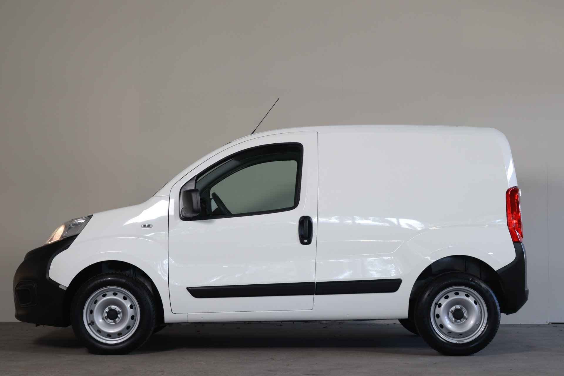 Fiat Fiorino 1.4 Basis NL-Auto!! MARGE AUTO I BENZINE I Airco - 4/24