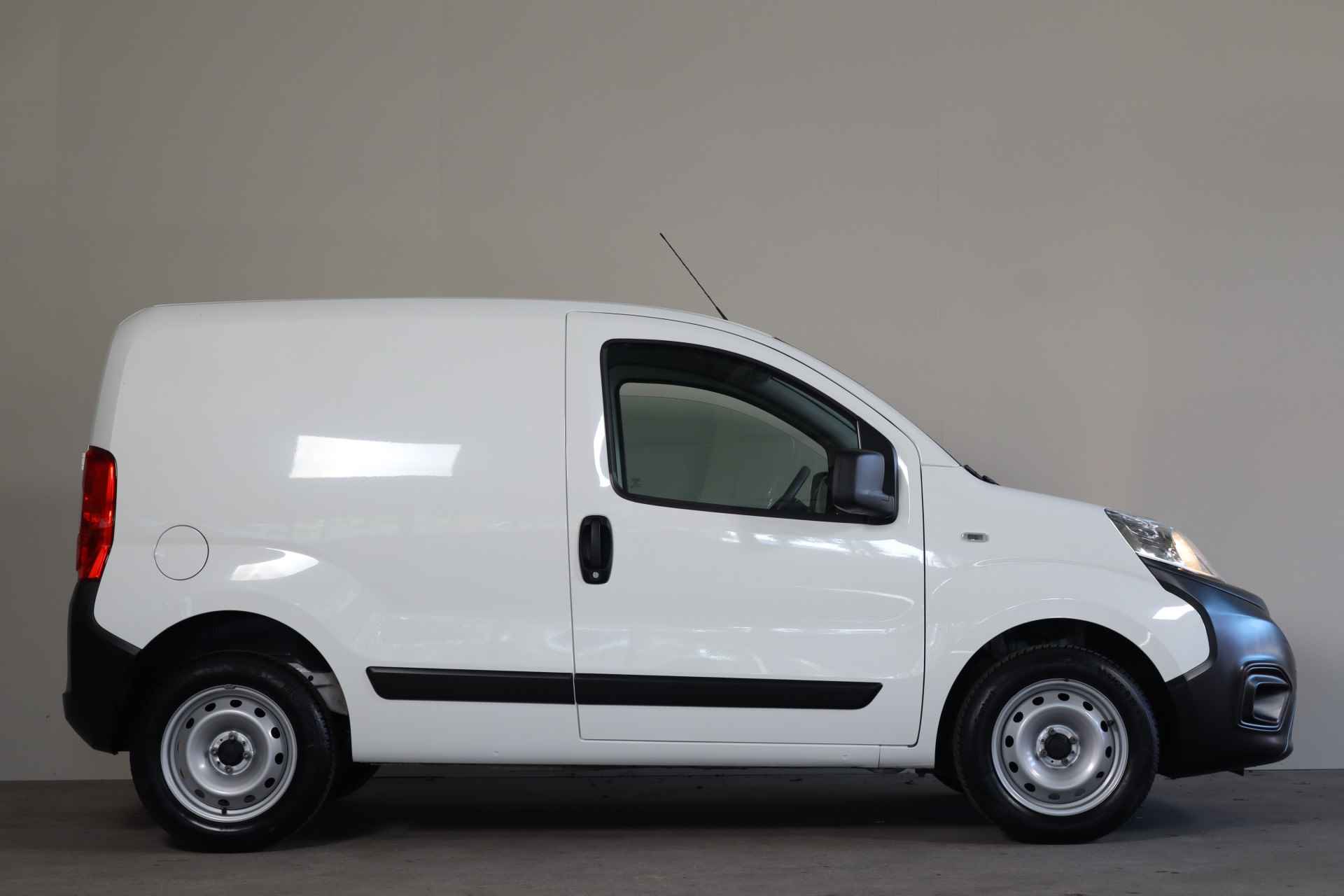 Fiat Fiorino 1.4 Basis NL-Auto!! MARGE AUTO I BENZINE I Airco - 23/24