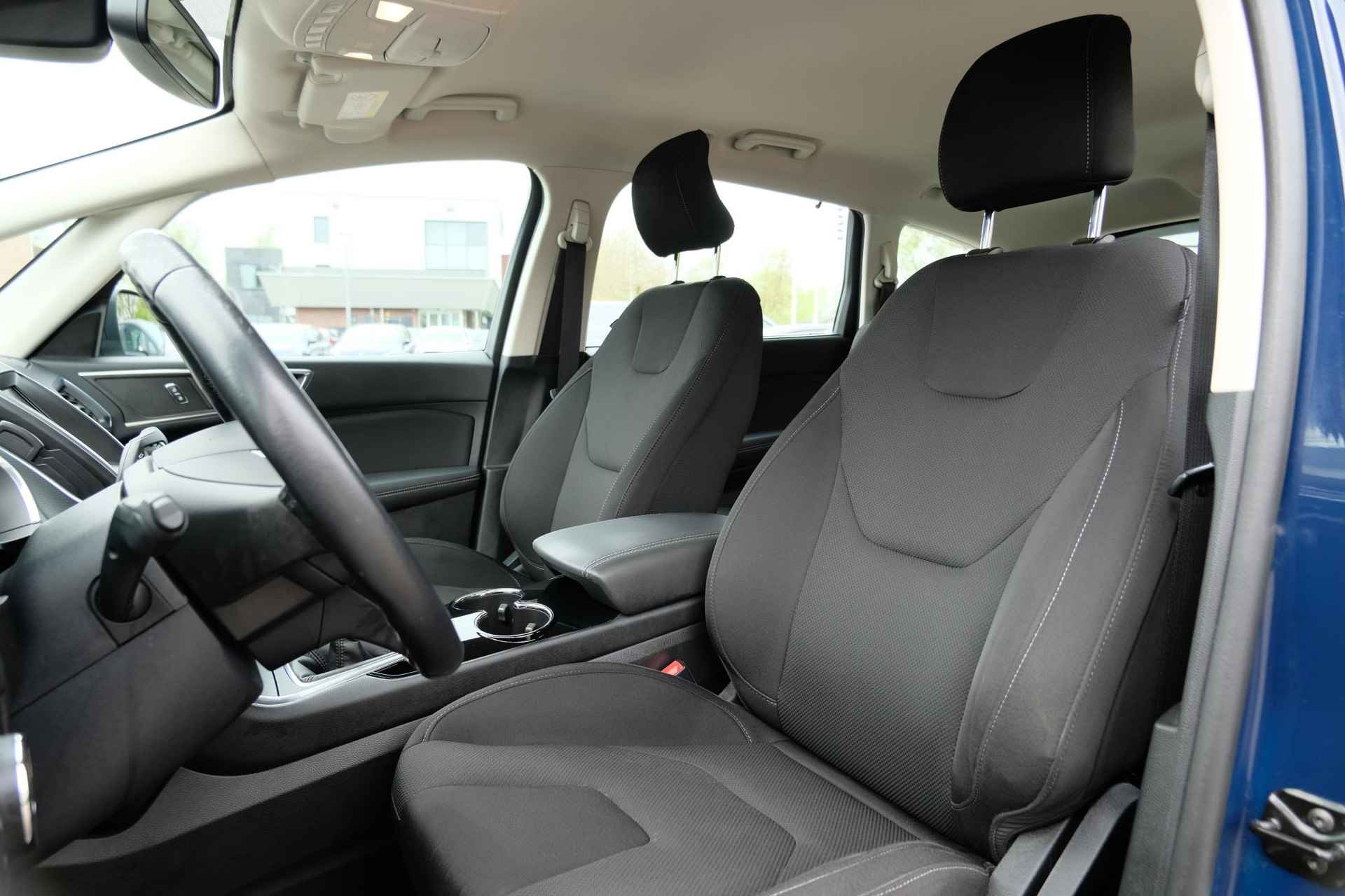 Ford S-Max 1.5 Titanium 160pk | Trekhaak | Stoelverwarming > Stuurverwarming | Sync Navigatie | Keyless Entry - 13/42
