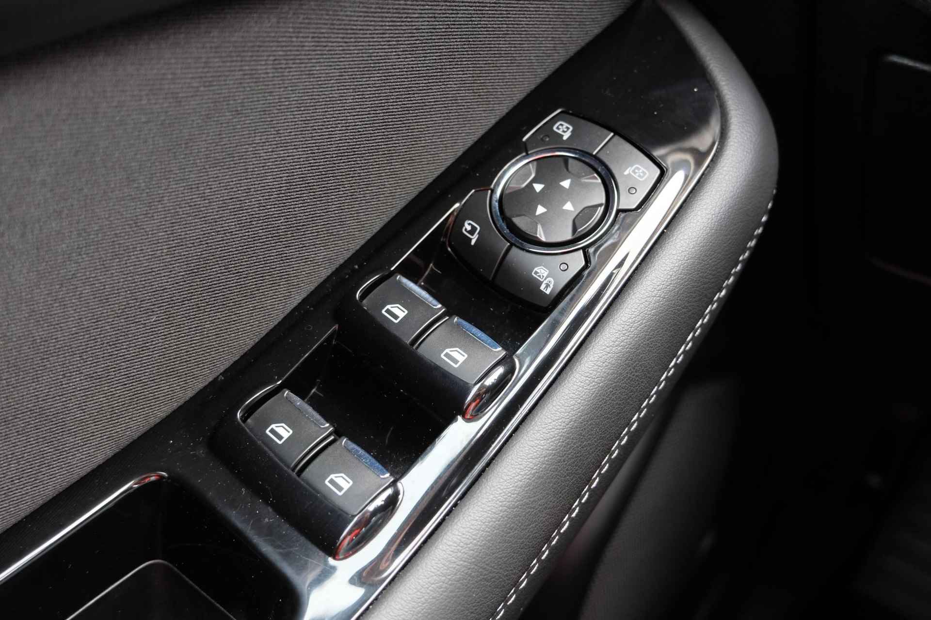 Ford S-Max 1.5 Titanium 160pk | Trekhaak | Stoelverwarming > Stuurverwarming | Sync Navigatie | Keyless Entry - 22/42