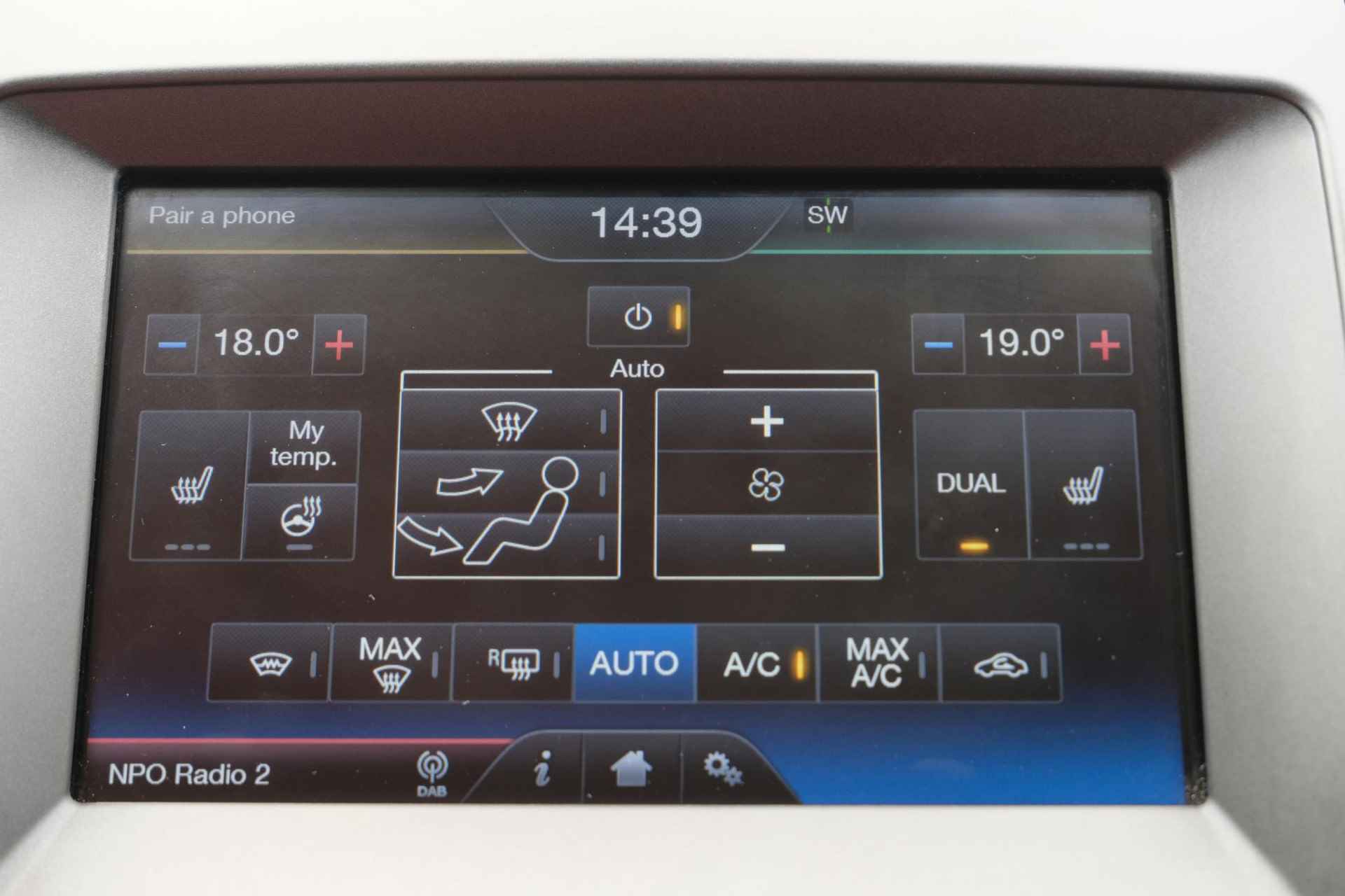 Ford S-Max 1.5 Titanium 160pk | Trekhaak | Stoelverwarming > Stuurverwarming | Sync Navigatie | Keyless Entry - 32/42