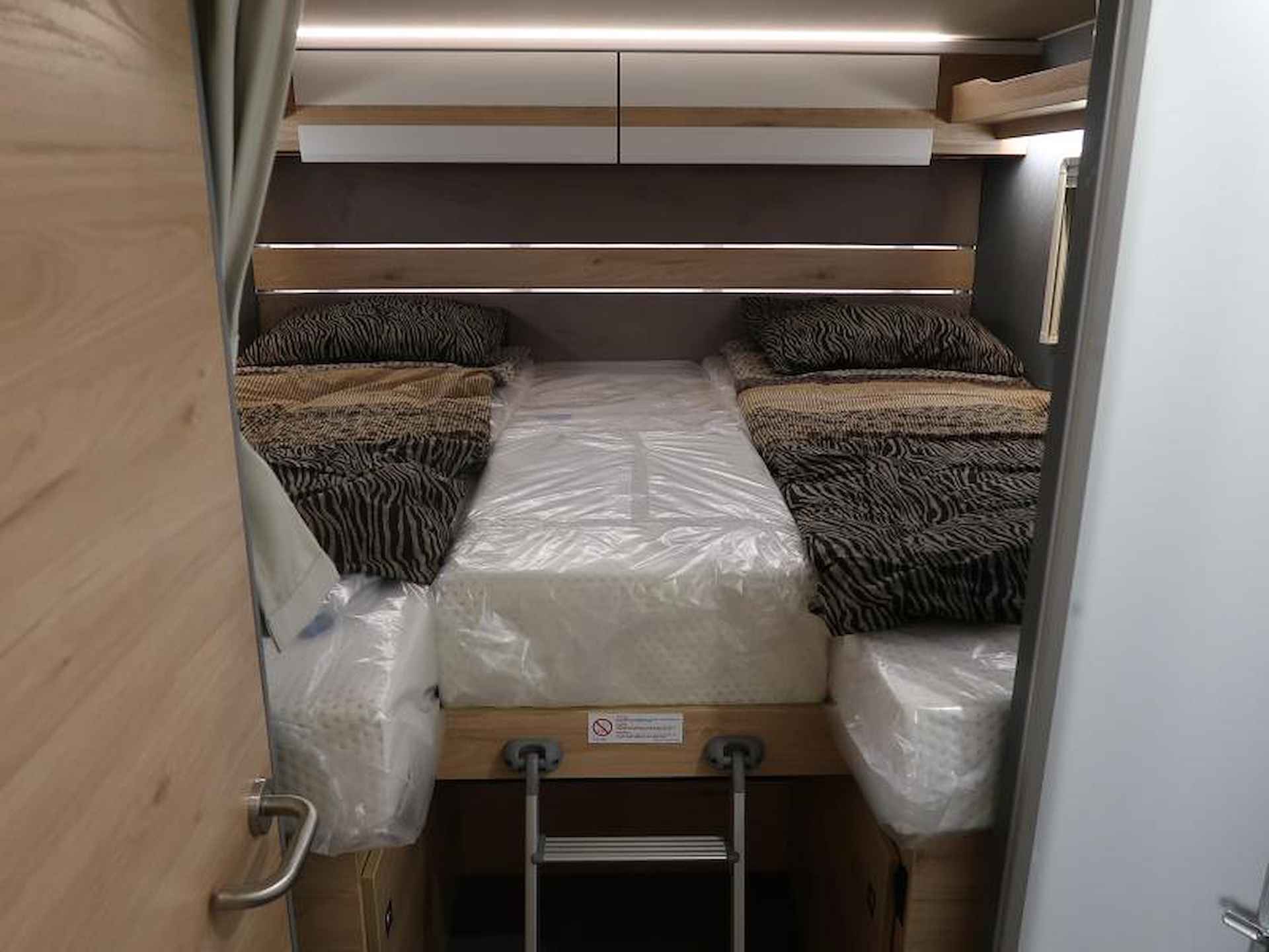 Dethleffs Just Camp T 7052 EB BED 215 LANG! ACTIV MODEL - 8/25