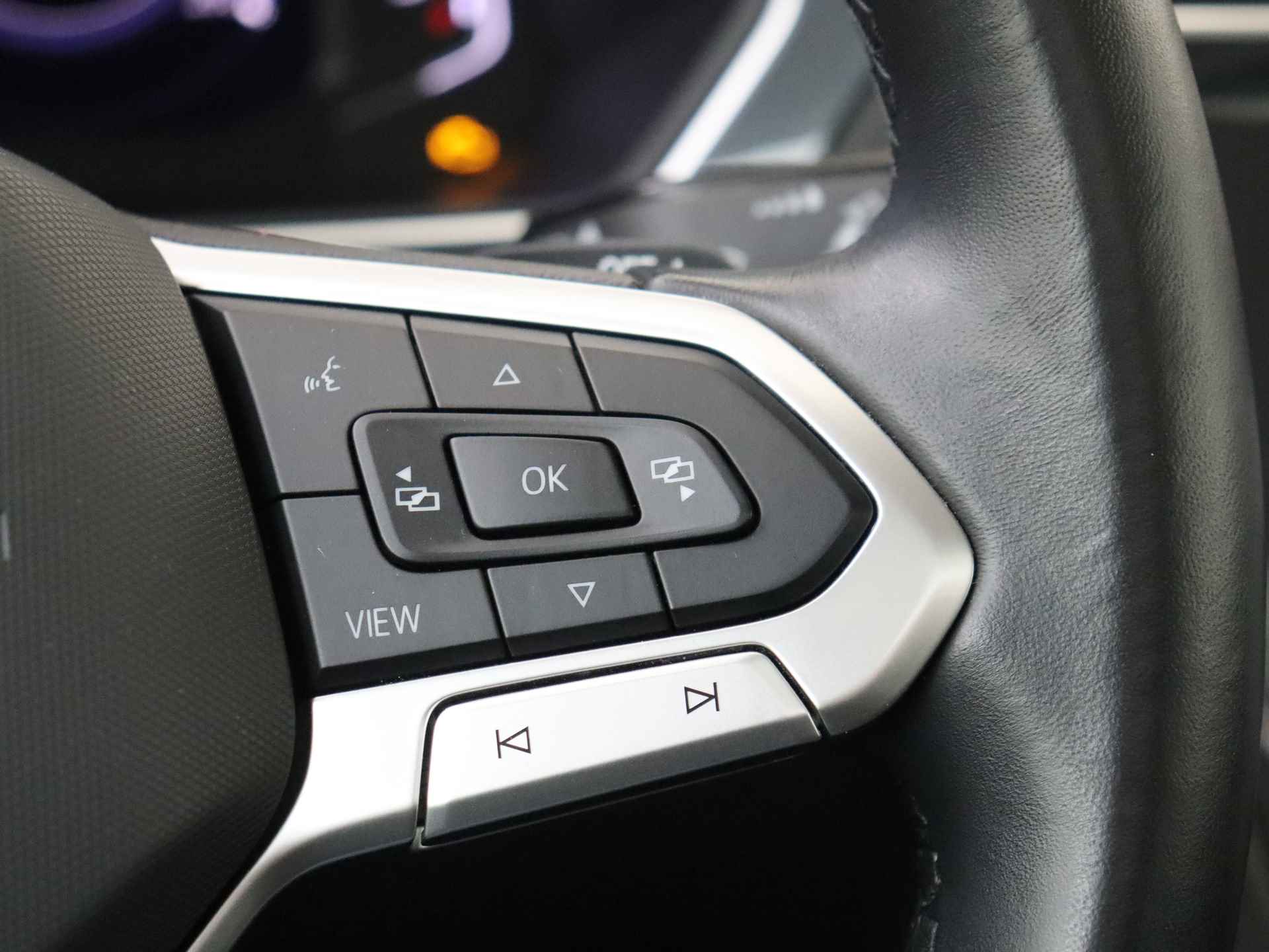 Volkswagen Tiguan 1.4 TSI eHybrid Business Automaat | Panorama dak | Navigatie | Climate Control - 22/40