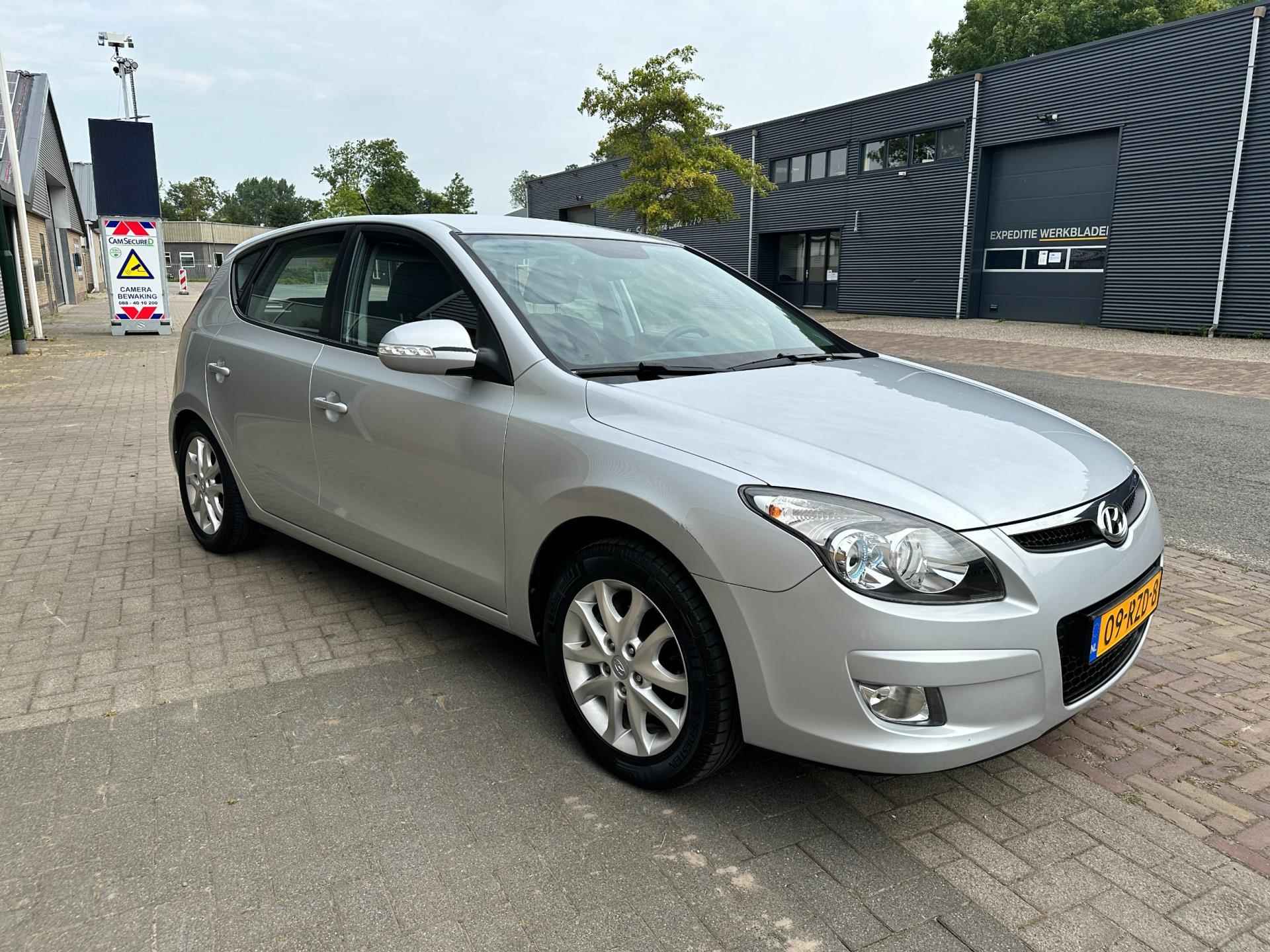 Hyundai I30 1.6i Style - 5/23