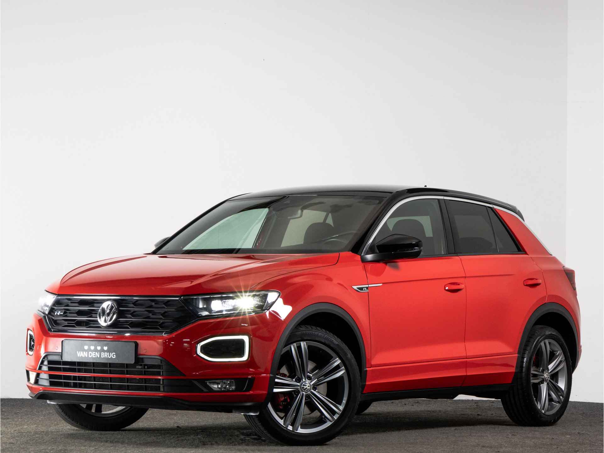 Volkswagen T-Roc R-Line 1.5 TSI 150 PK DSG AUTOMAAT | LED | Navigatie | Beats Audio | Achteruitrijcamera | Adaptieve Cruise Control | - 38/38