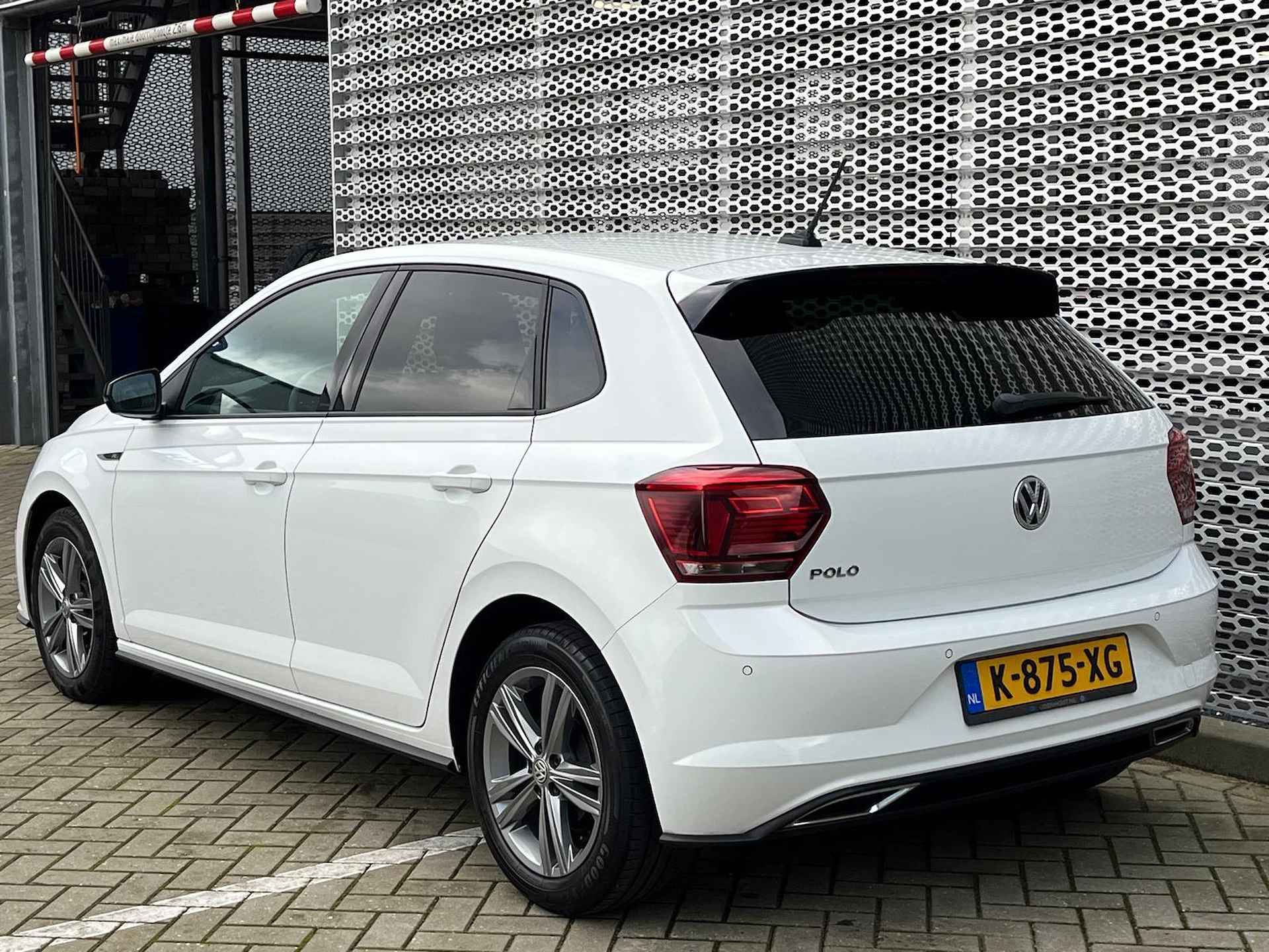 Volkswagen Polo 1.0 TSI Highline Business R / R-Line Exterieur / Digitale Cockpit / Alarmsysteem / 16" LMV ** - 7/23