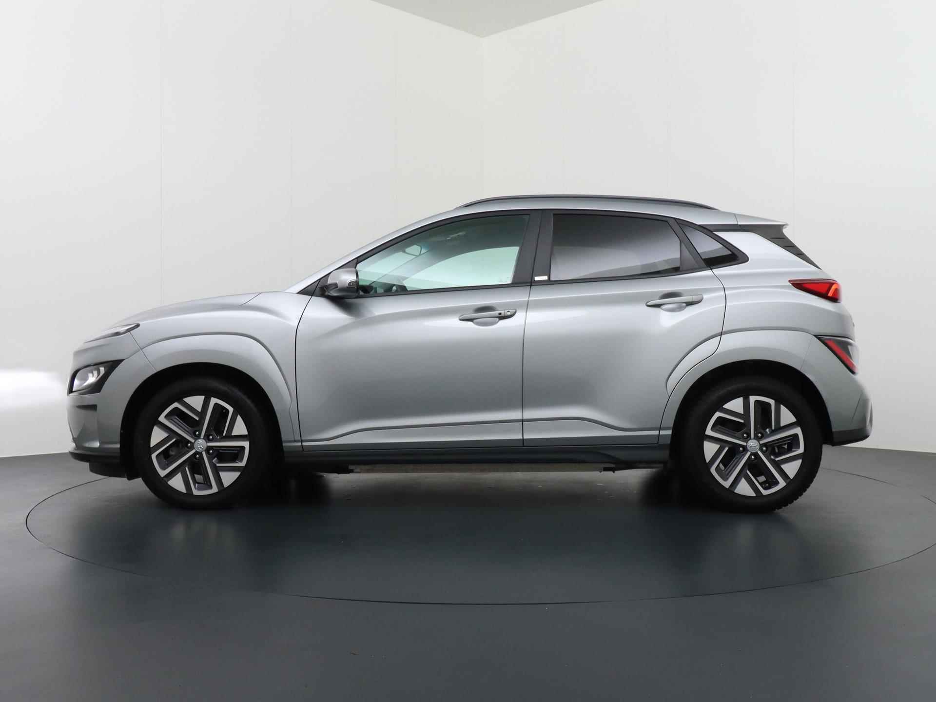 Hyundai Kona EV Premium 64 kWh * 24.899,- NA SUBSIDIE * TOPSTAAT! | FABR. GARANTIE t/m 05-2026 | DEALER ONDERHOUDEN - 5/45