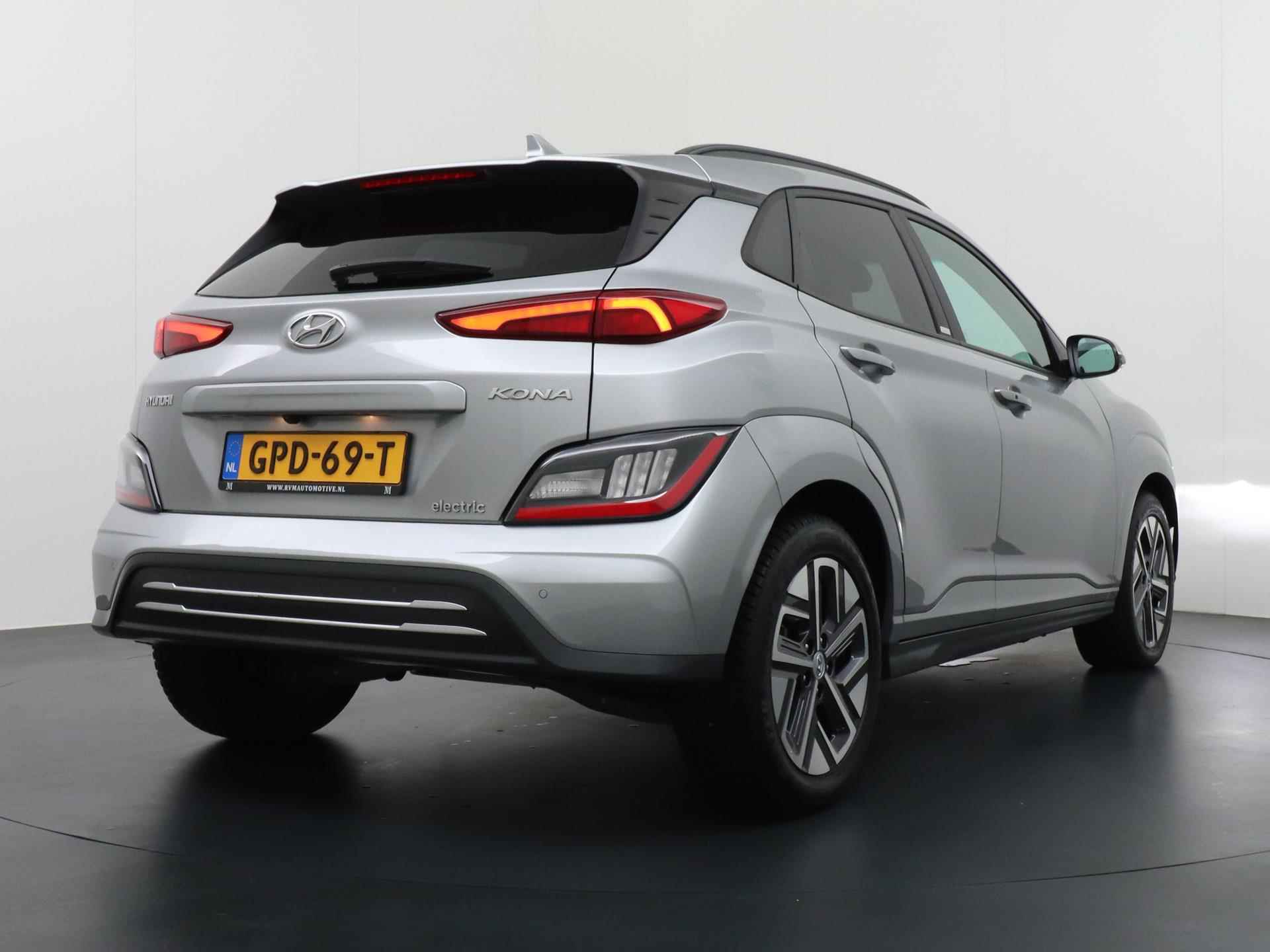 Hyundai Kona EV Premium 64 kWh * 24.899,- NA SUBSIDIE * TOPSTAAT! | FABR. GARANTIE t/m 05-2026 | DEALER ONDERHOUDEN - 8/45