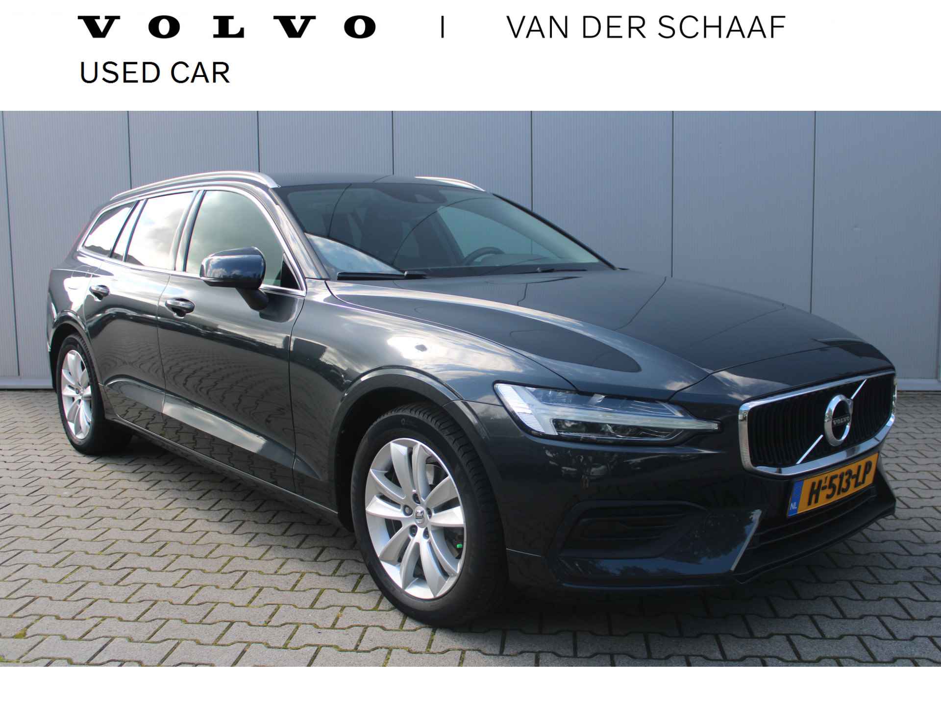 Volvo V60 D4 Automaat Momentum Pro - 1/29