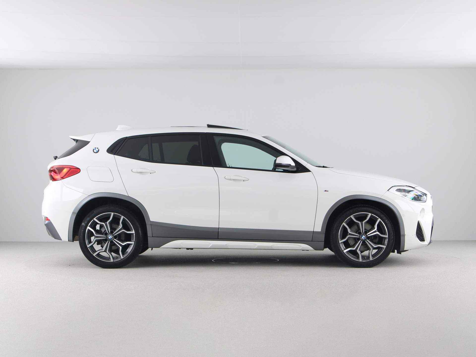 BMW X2 sDrive18i High Executive M-Sport - 9/25